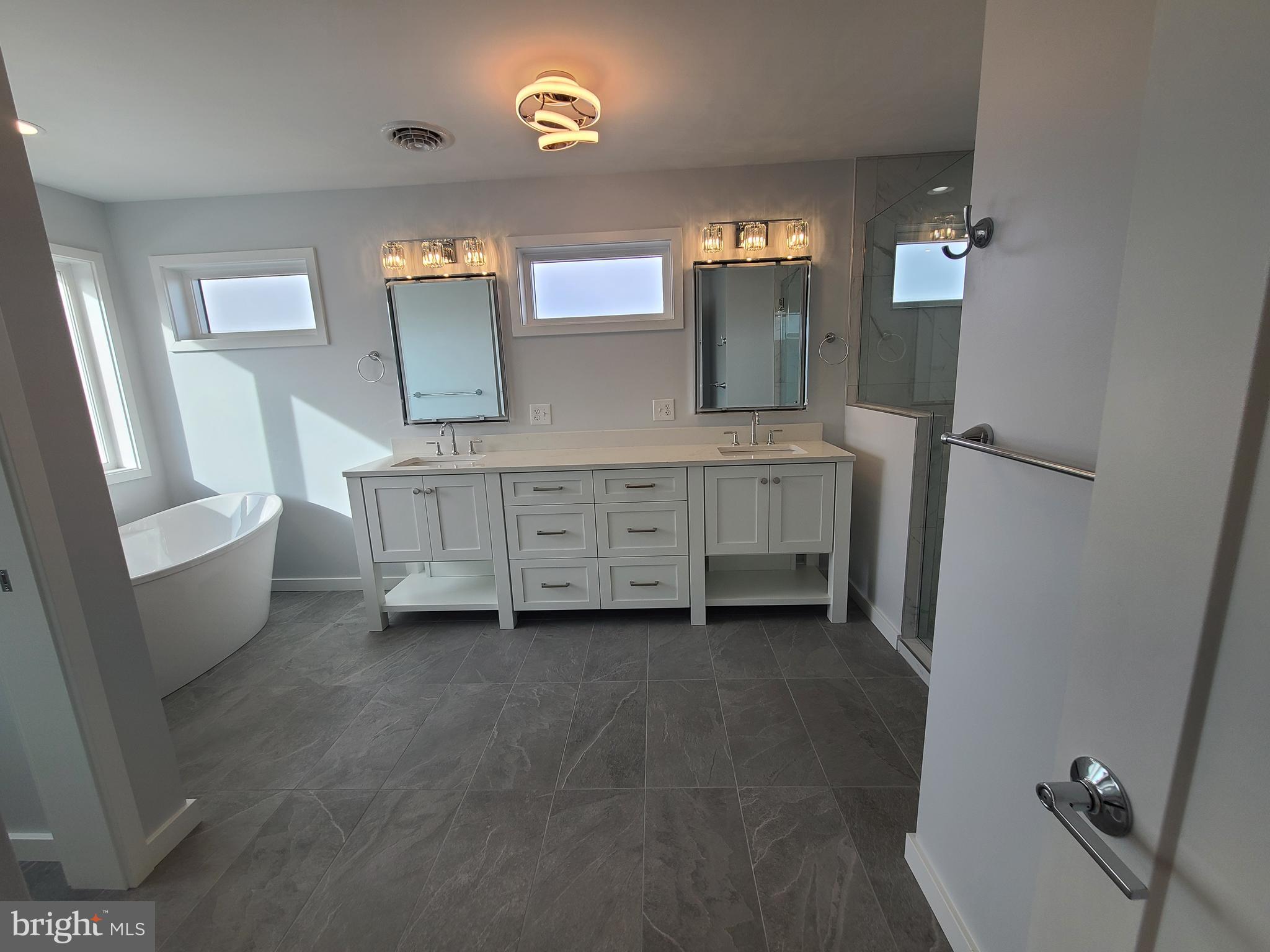 WINFIELD HEIGHTS - Residential