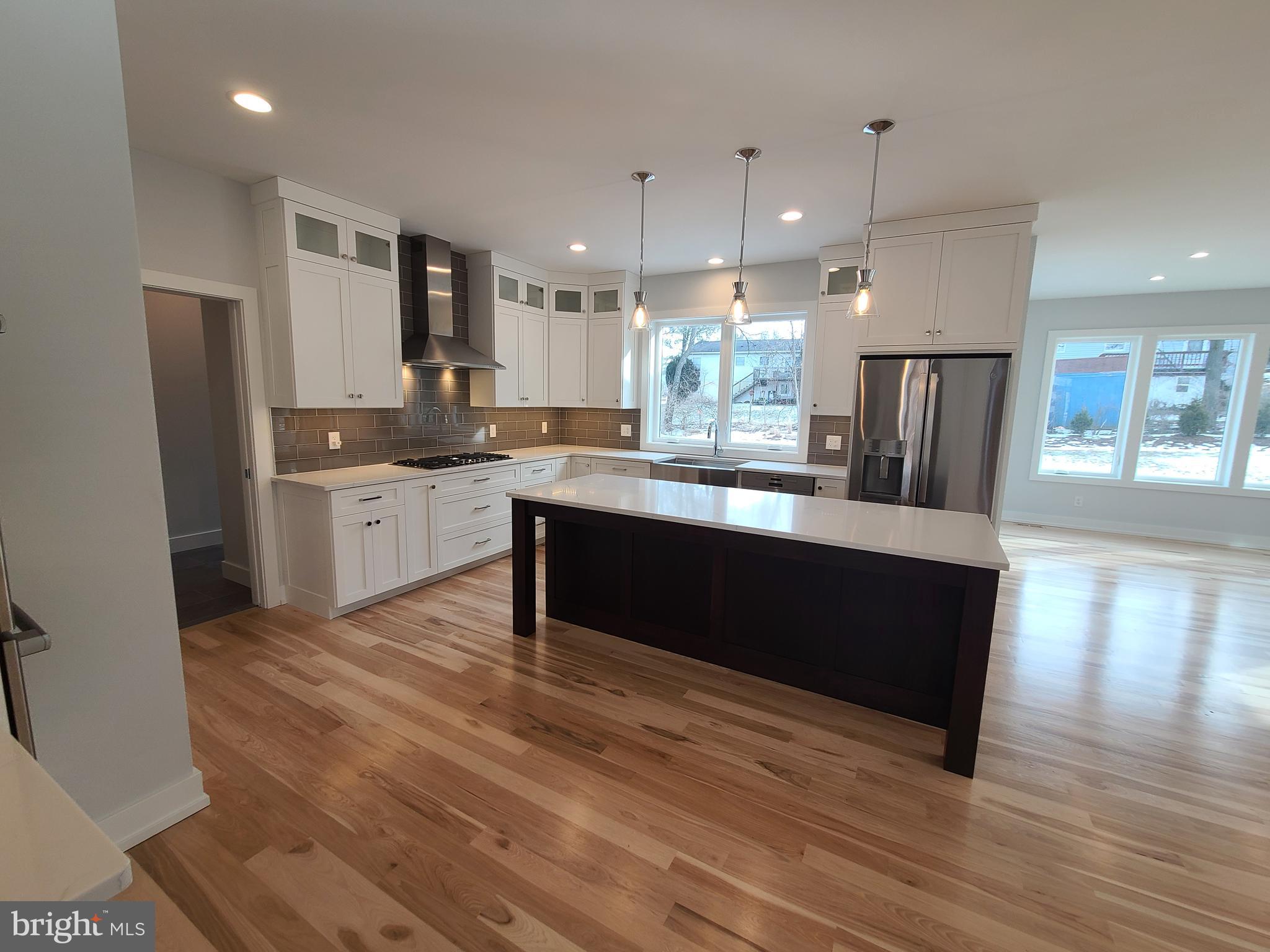 WINFIELD HEIGHTS - Residential