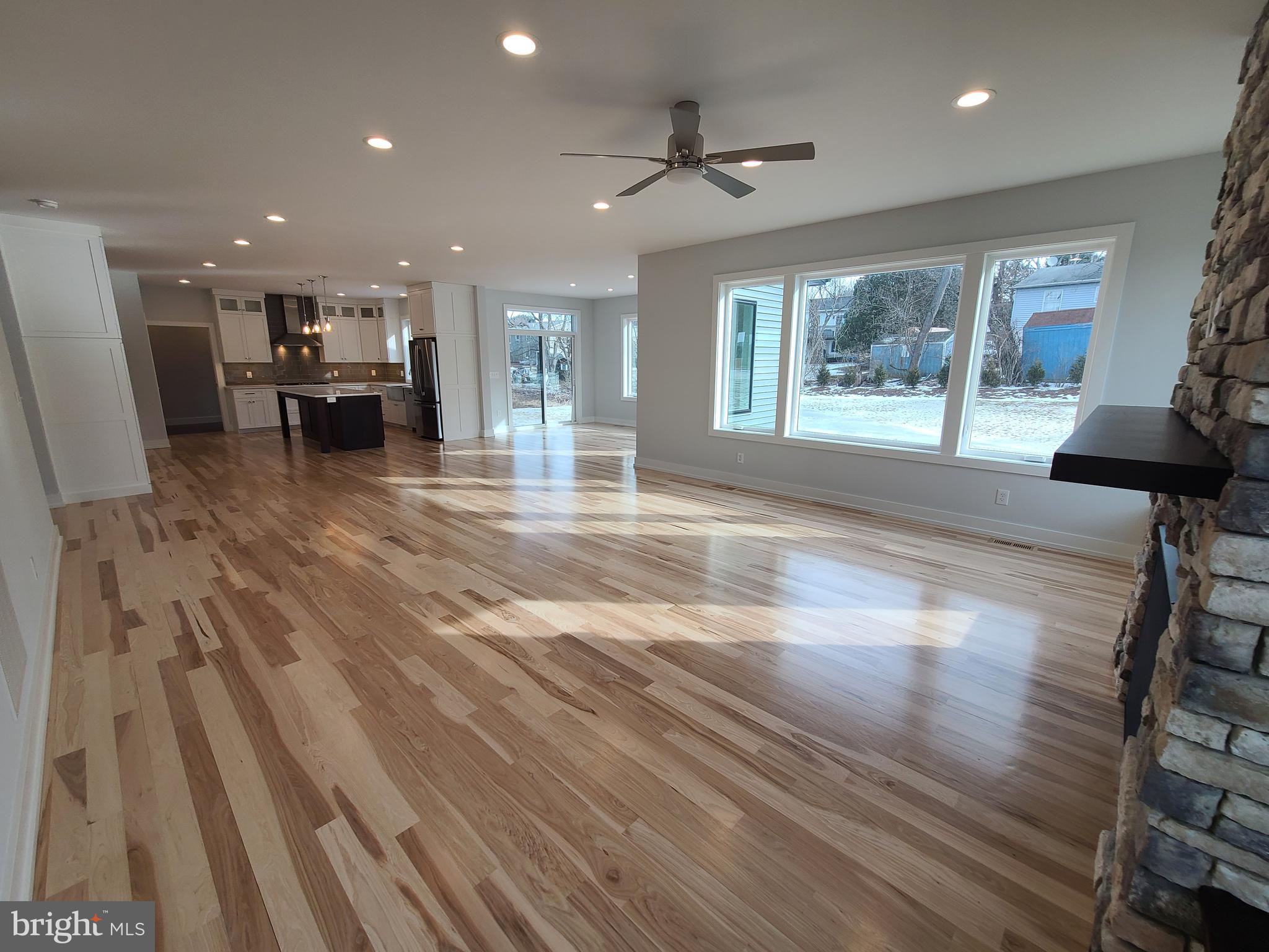 WINFIELD HEIGHTS - Residential