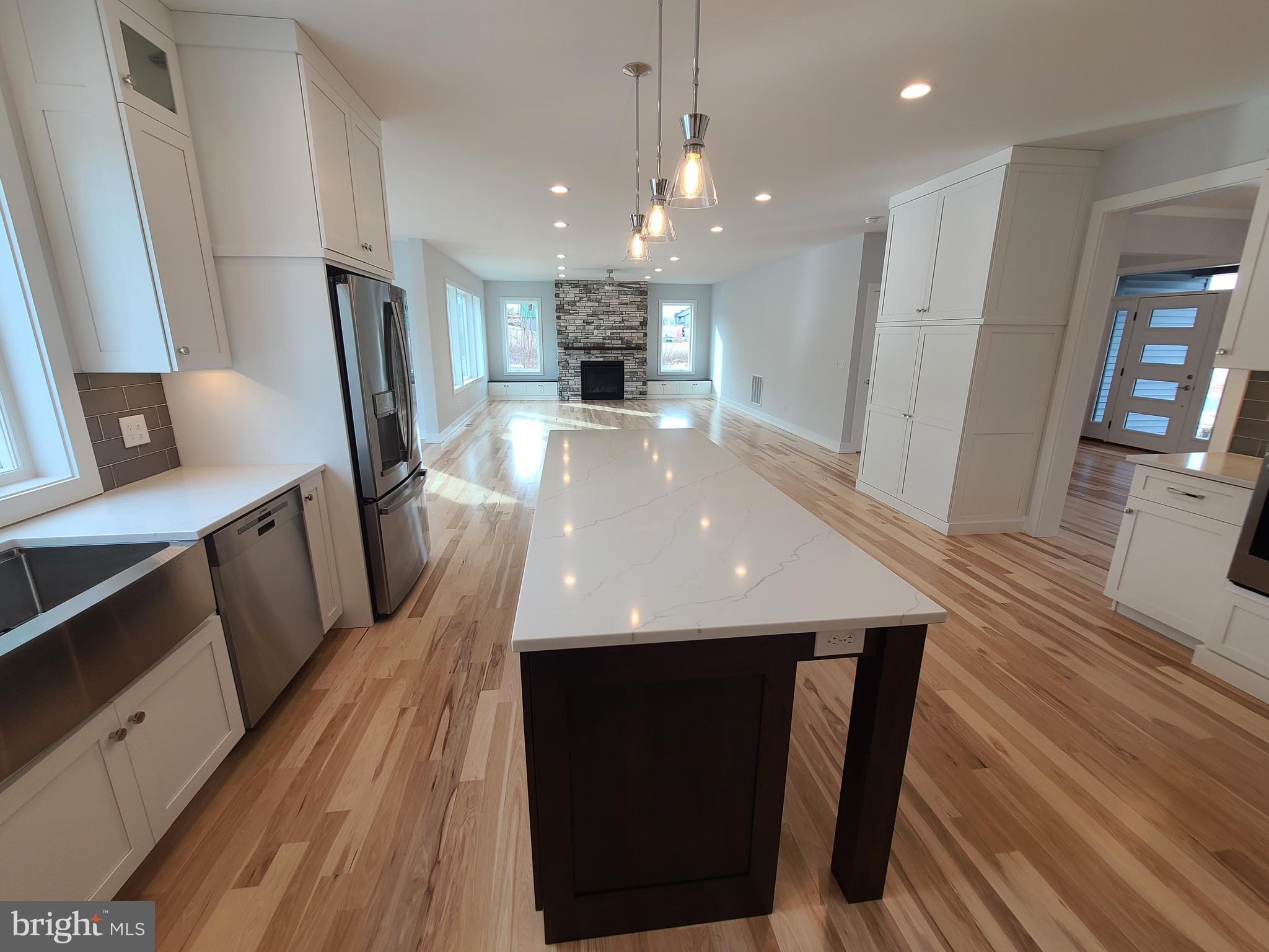 WINFIELD HEIGHTS - Residential