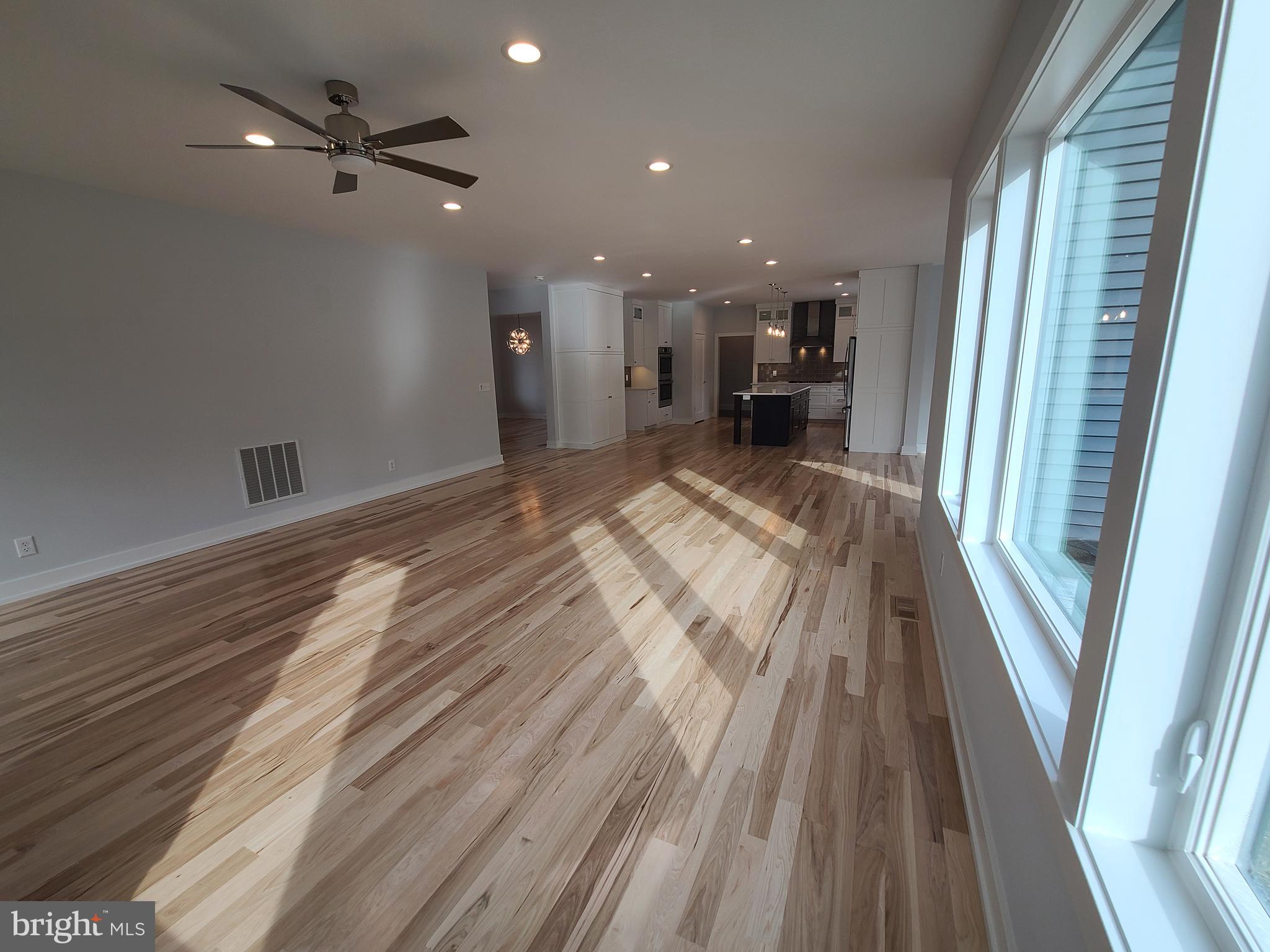 WINFIELD HEIGHTS - Residential