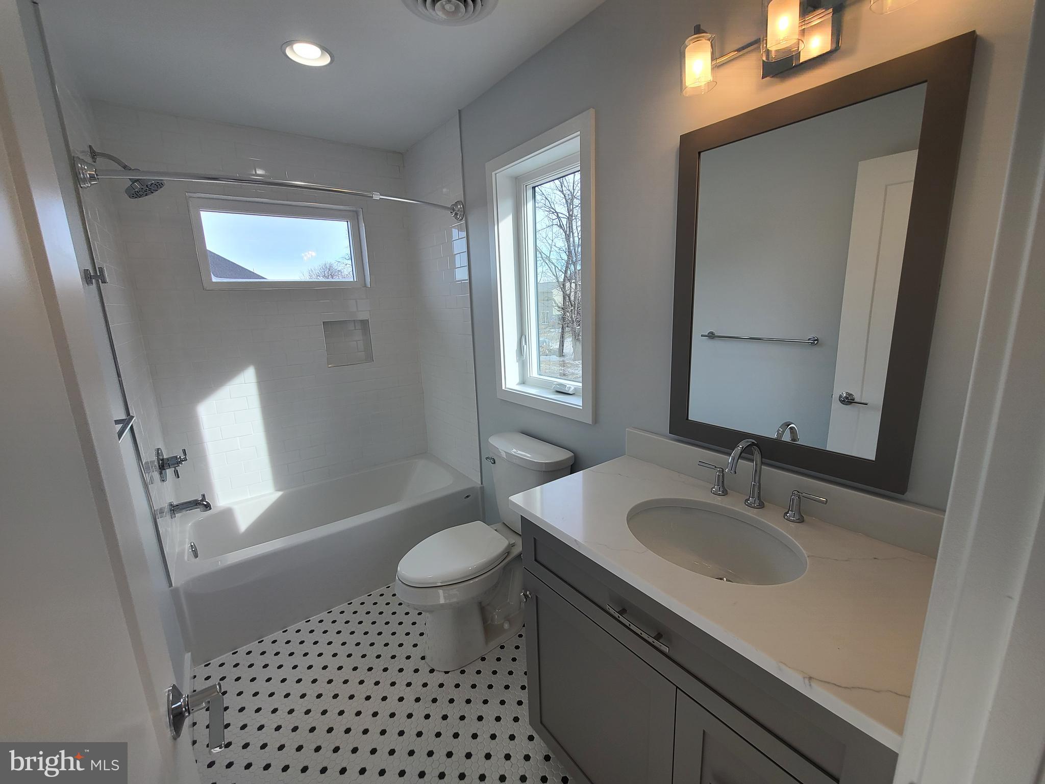 WINFIELD HEIGHTS - Residential