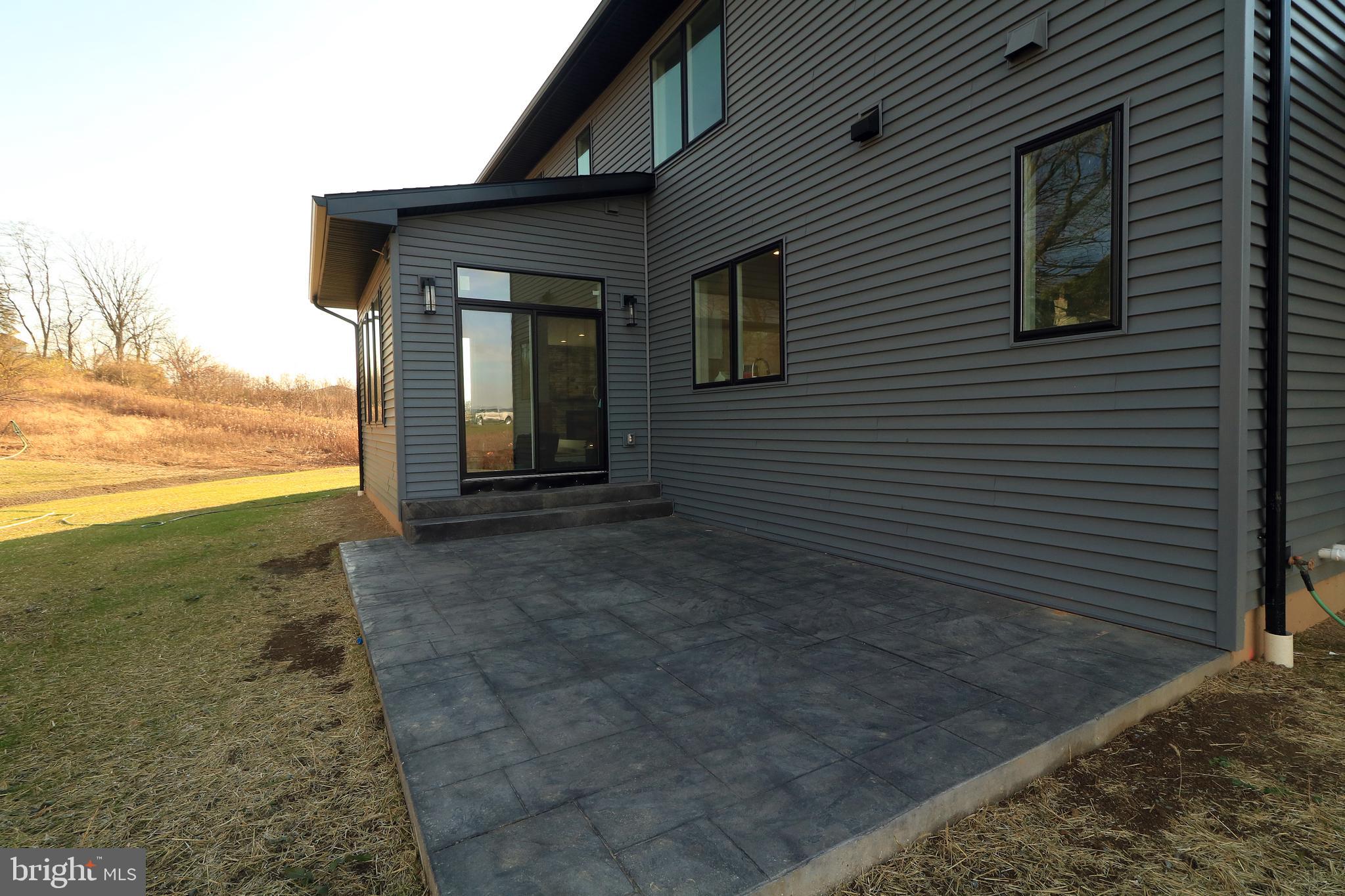 WINFIELD HEIGHTS - Residential