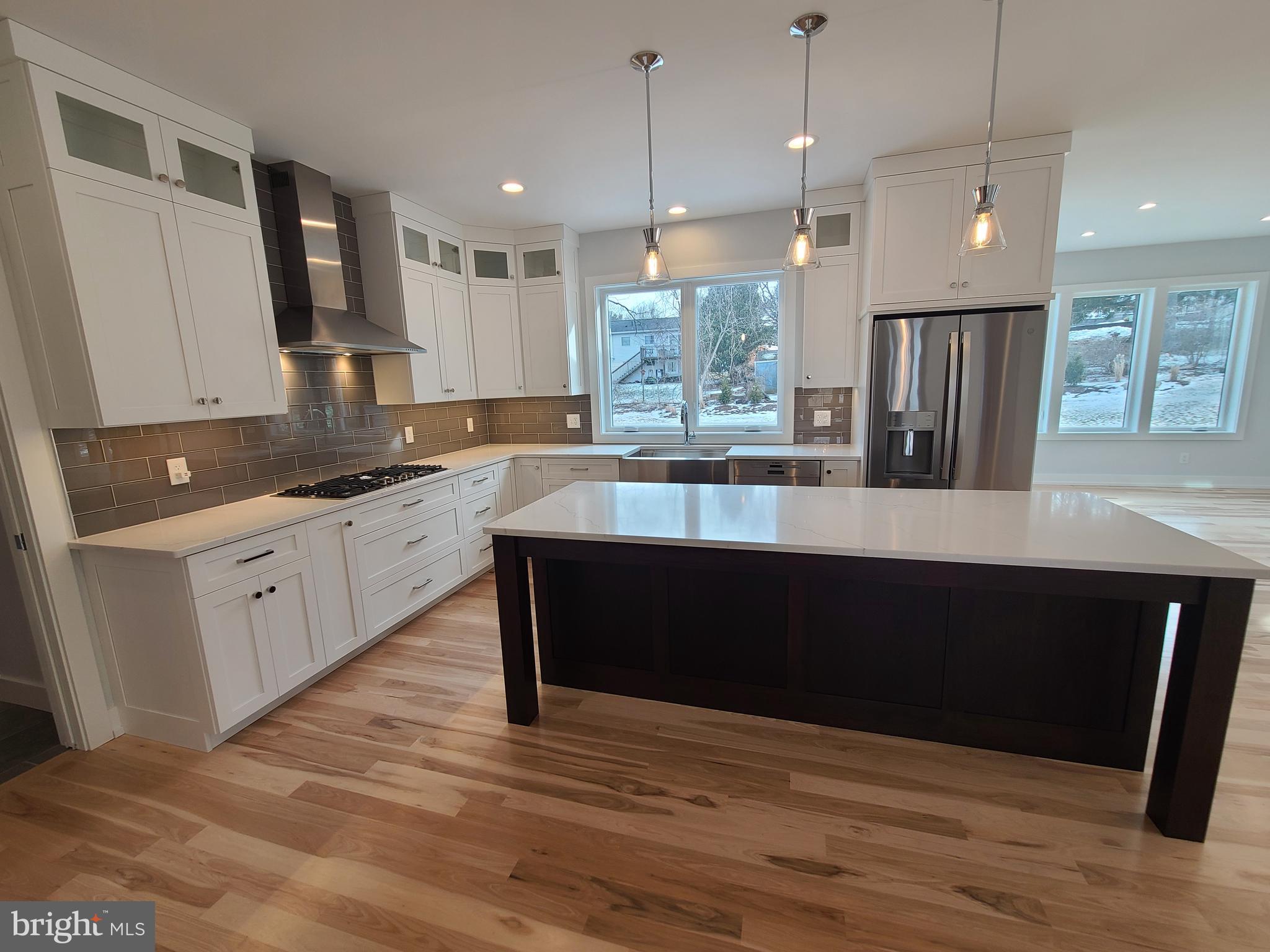 WINFIELD HEIGHTS - Residential