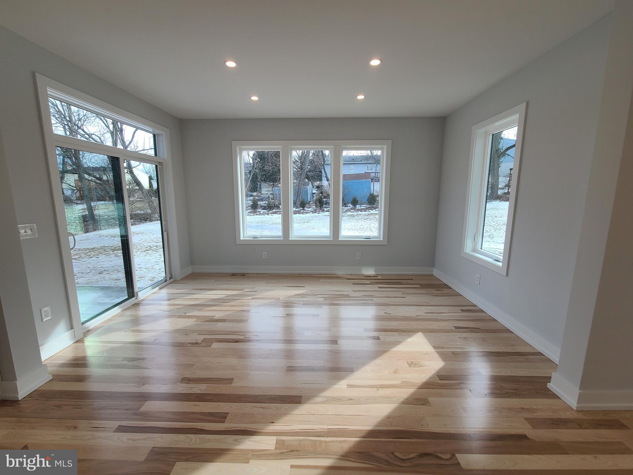 WINFIELD HEIGHTS - Residential