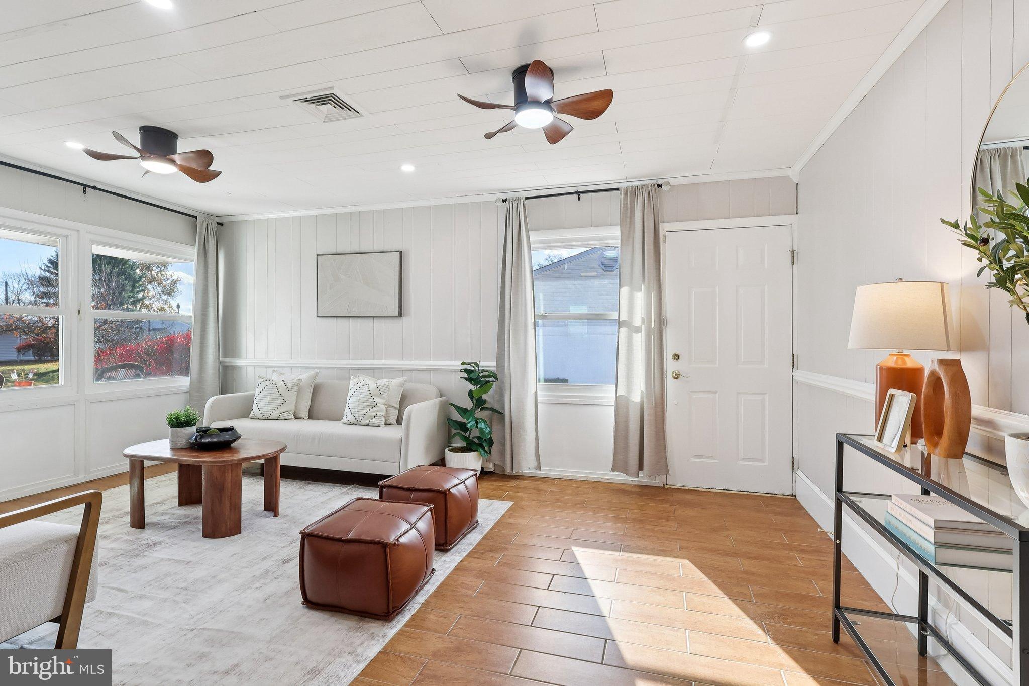 11 CRIMSON KING LANE