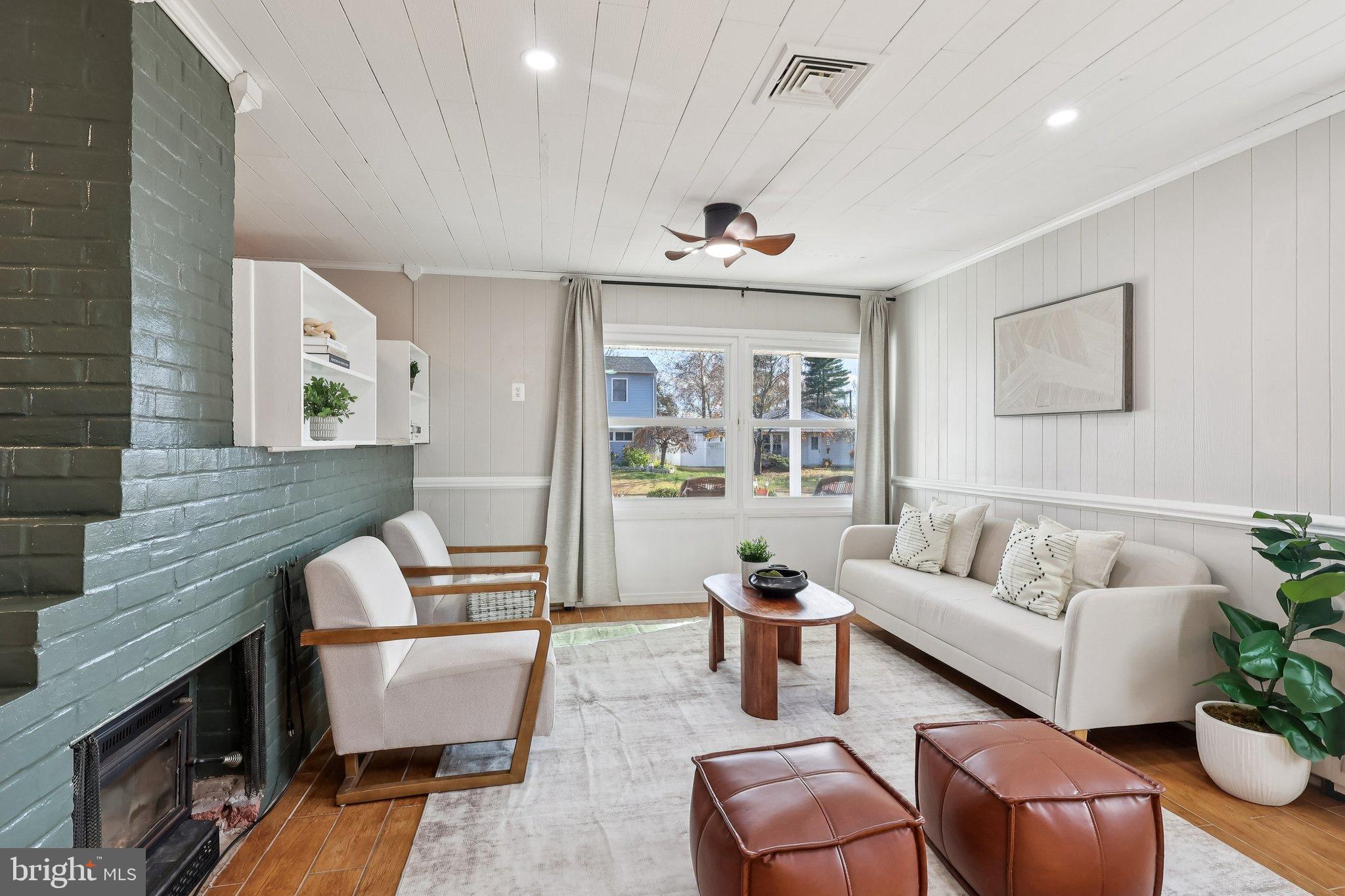 11 CRIMSON KING LANE