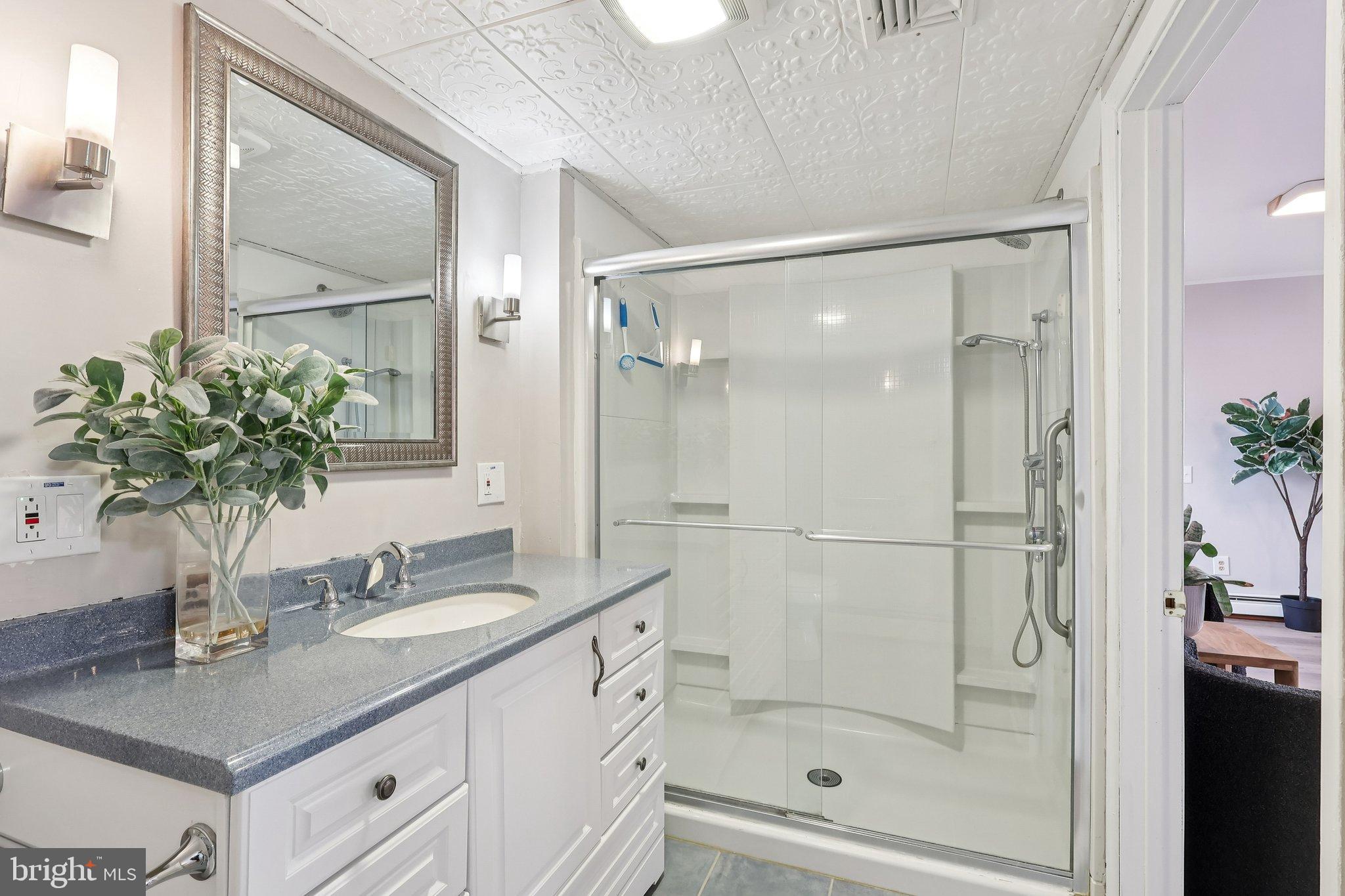 CRABTREE HOLLOW - Residential