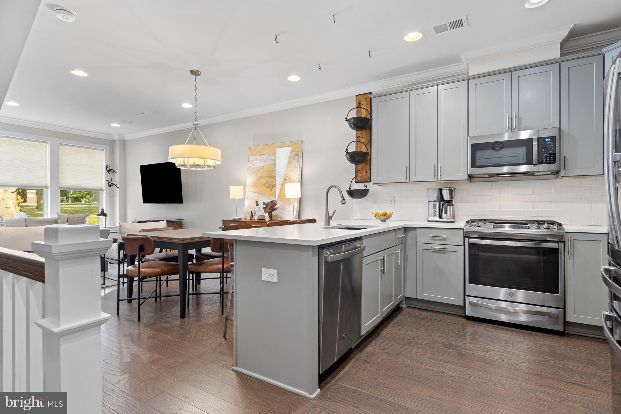 NEWTOWN WALK AT ELLIS PRESERVE - Residential