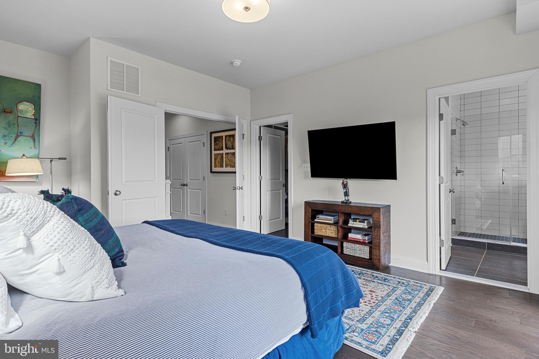 NEWTOWN WALK AT ELLIS PRESERVE - Residential