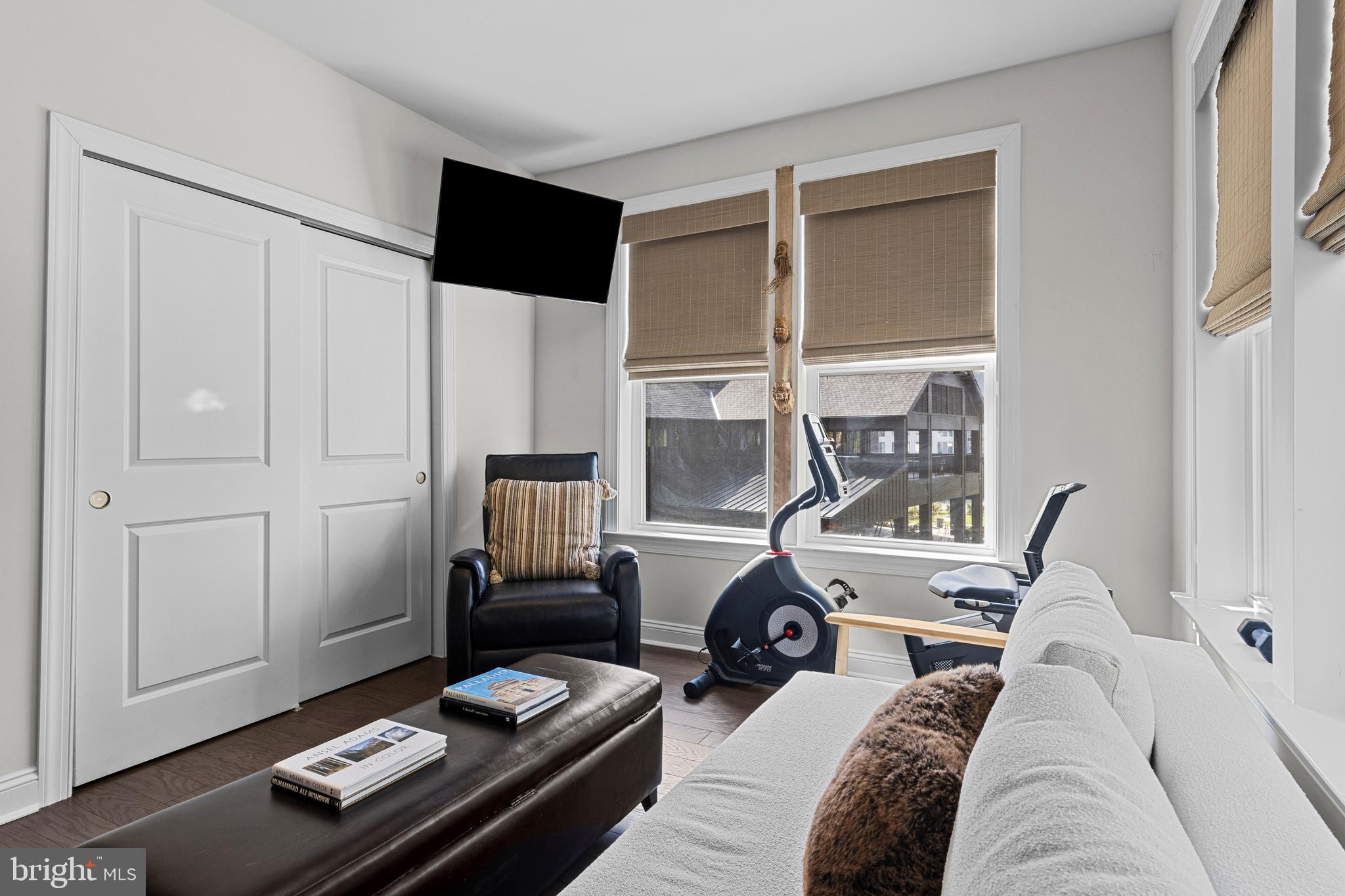 NEWTOWN WALK AT ELLIS PRESERVE - Residential