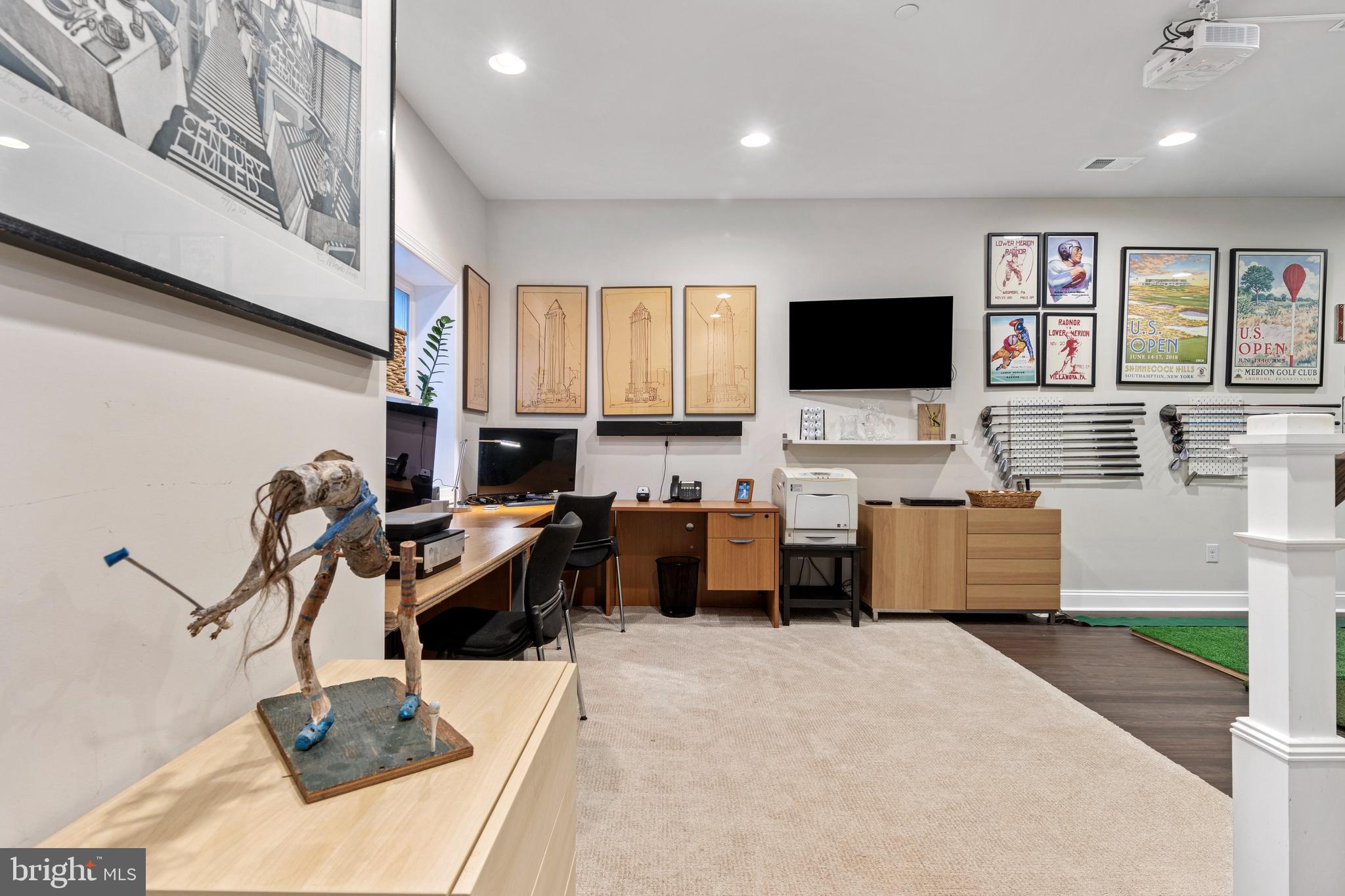 NEWTOWN WALK AT ELLIS PRESERVE - Residential