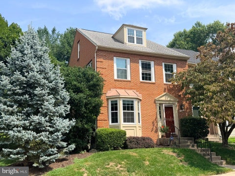 Townhouse For Sale - 18 Steeplejack Court<br/> Baltimore County, OWINGS MILLS, MD 21117