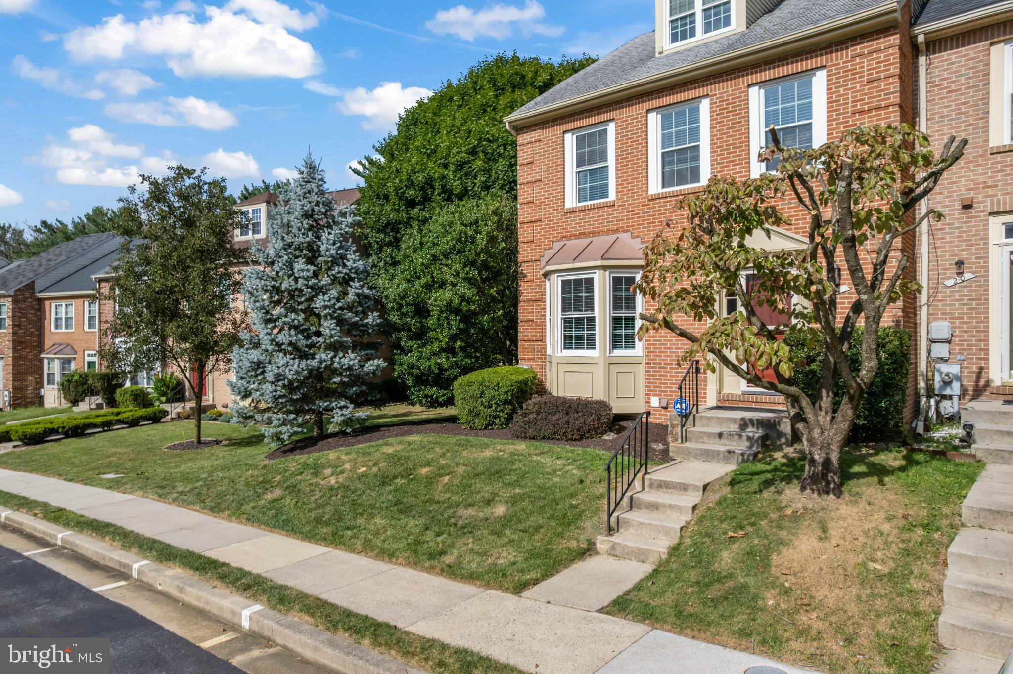 18 STEEPLEJACK COURT