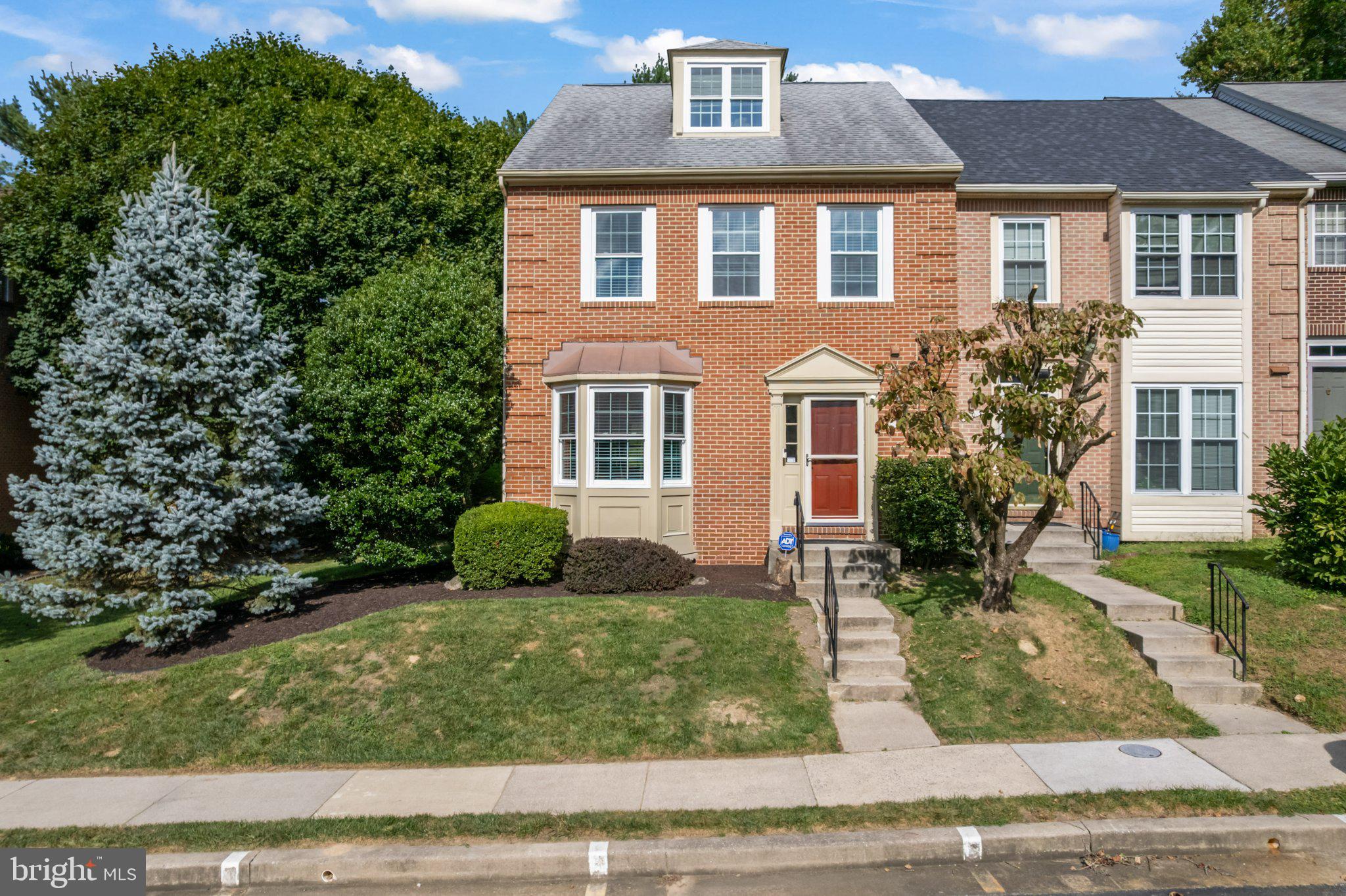 18 STEEPLEJACK COURT
