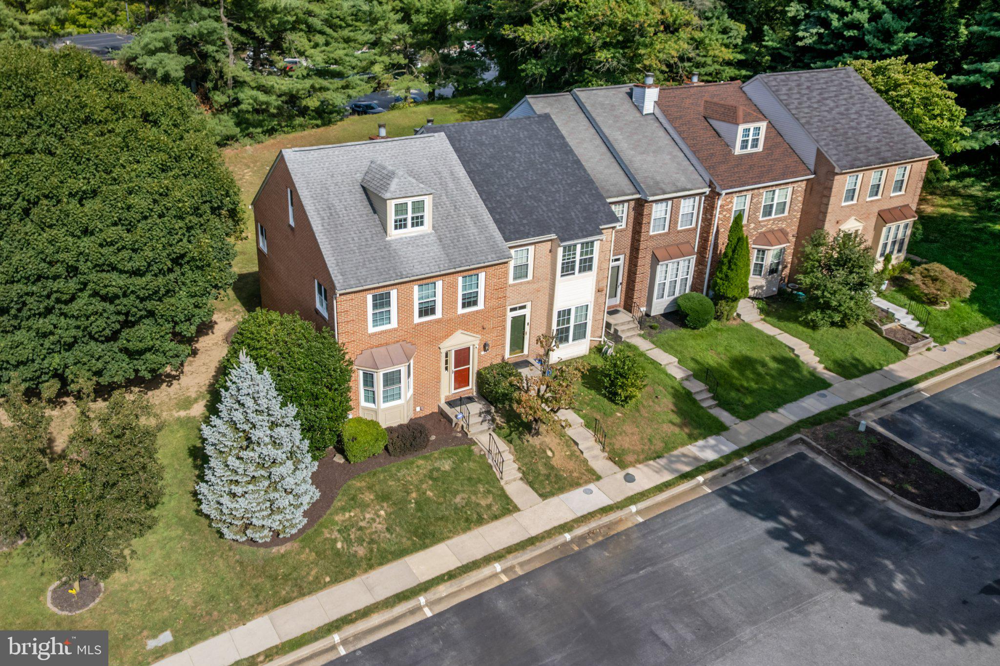 18 STEEPLEJACK COURT