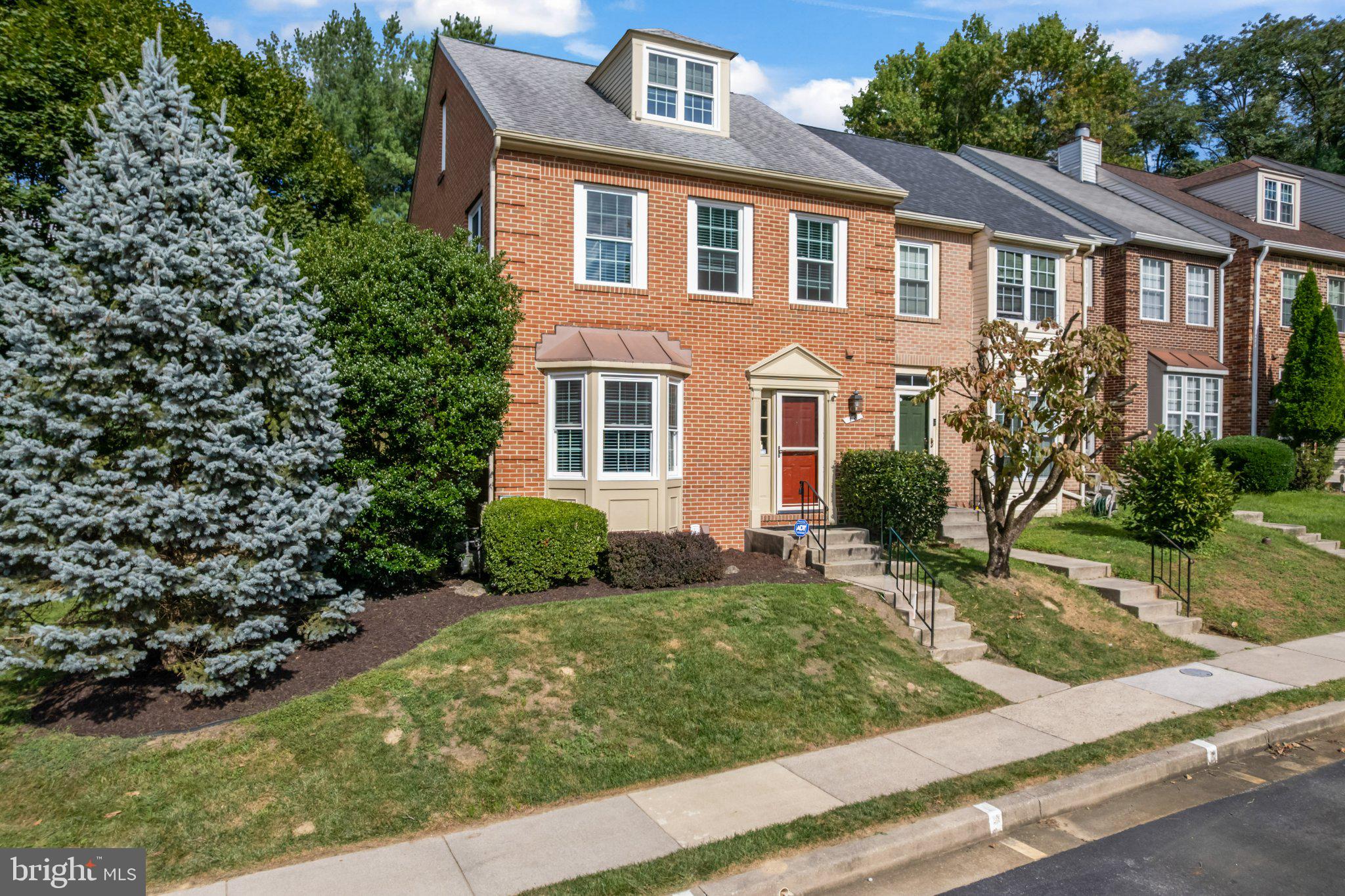 18 STEEPLEJACK COURT