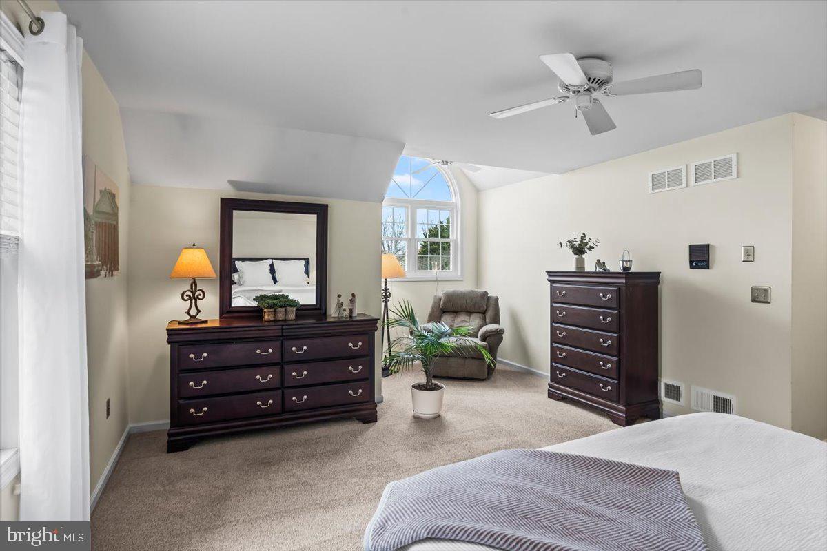 INDIAN SPRINGS - Residential