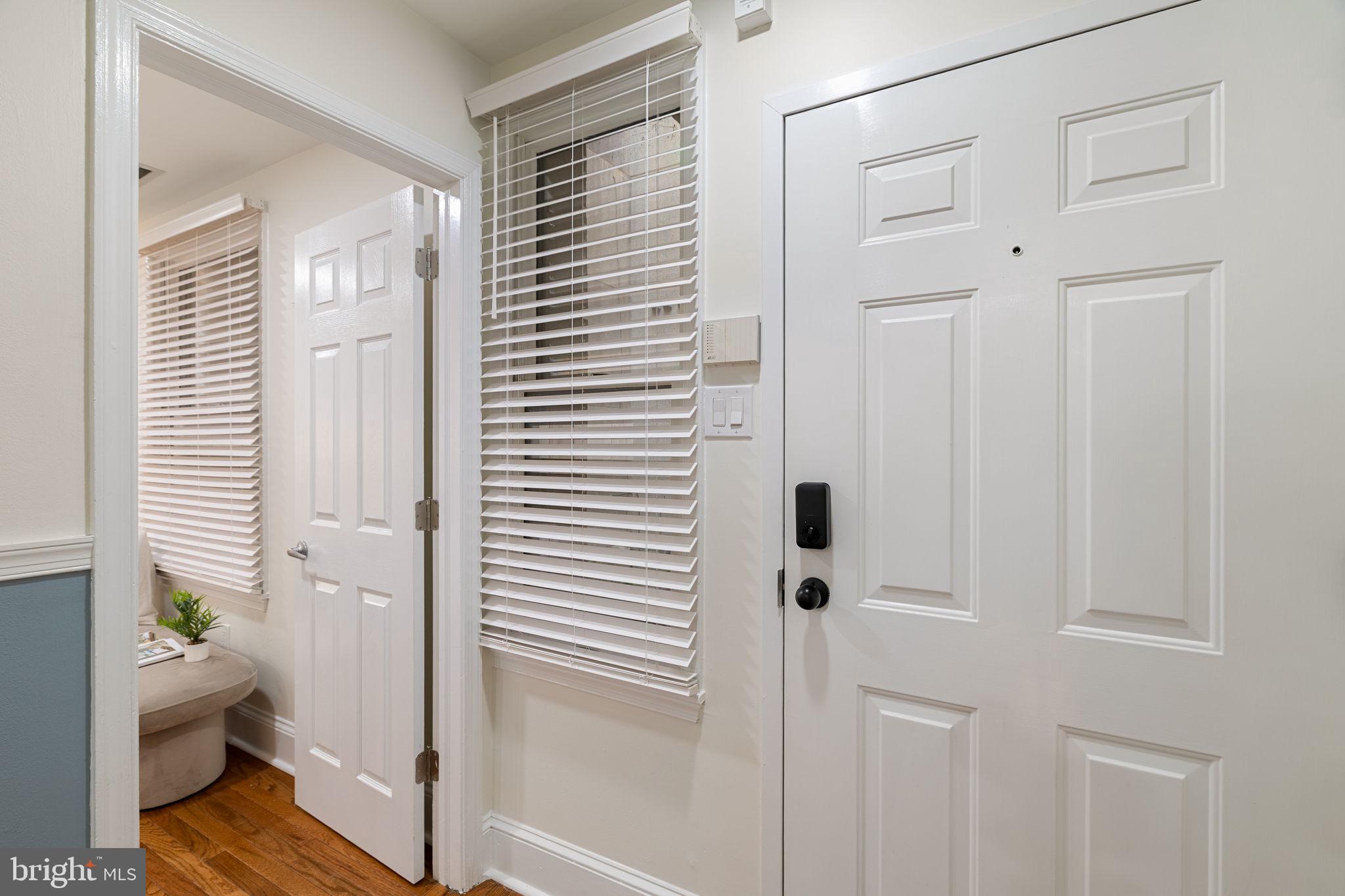 1914 FAIRMOUNT AVENUE 00 4