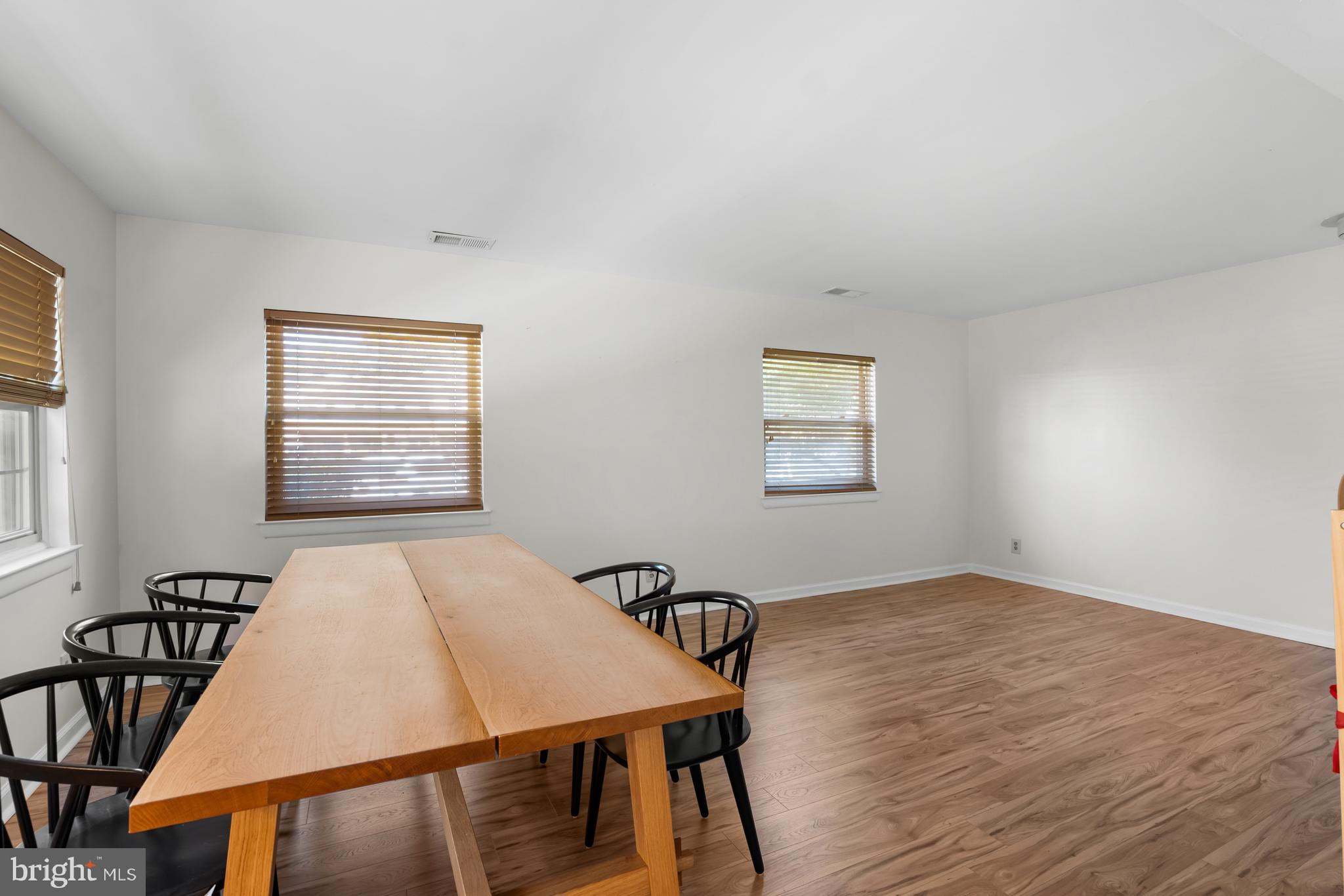 1407 CHELMSFORD CIRCLE 407