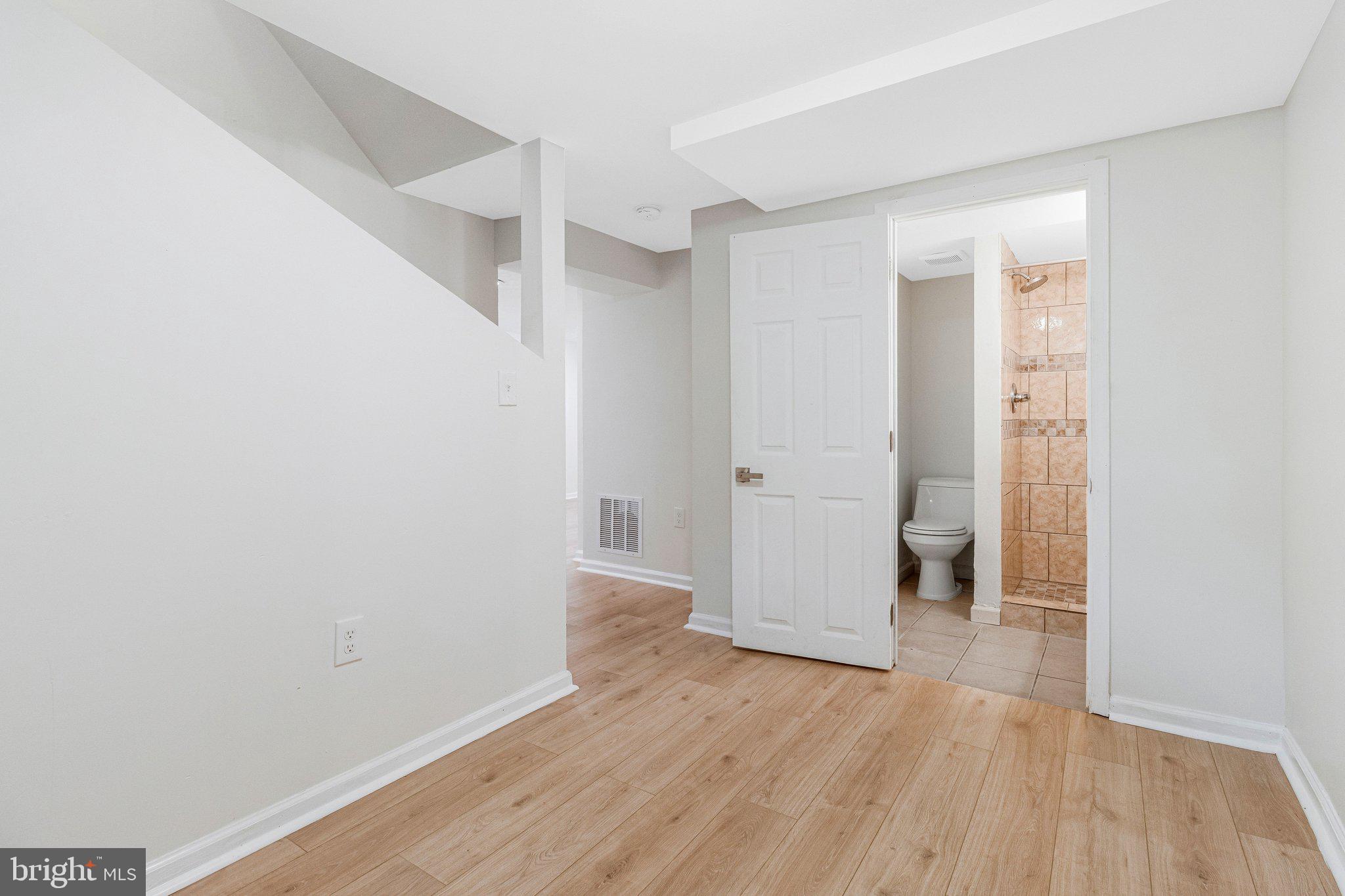 VEIRS MILL VILLAGE - Residential