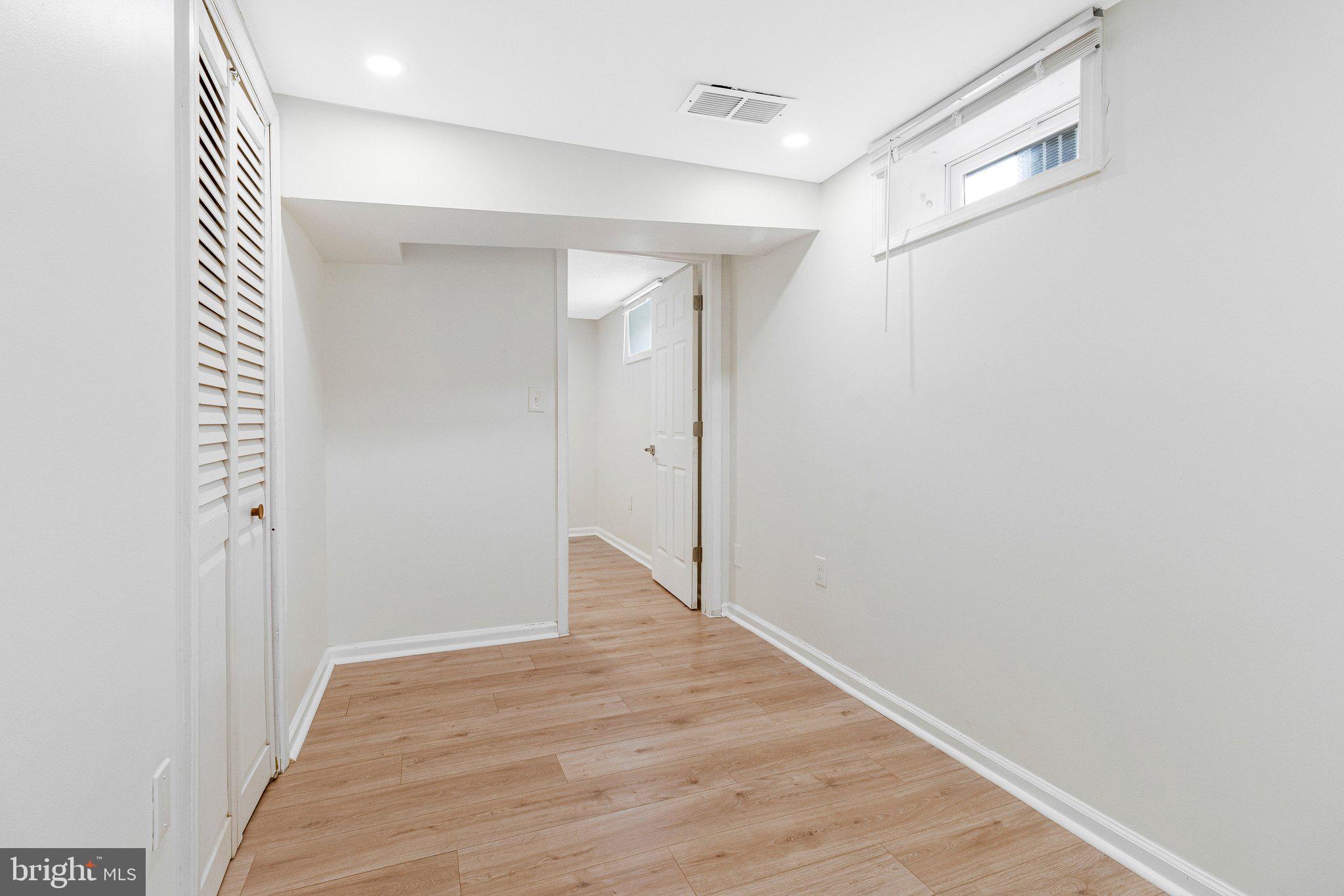 VEIRS MILL VILLAGE - Residential