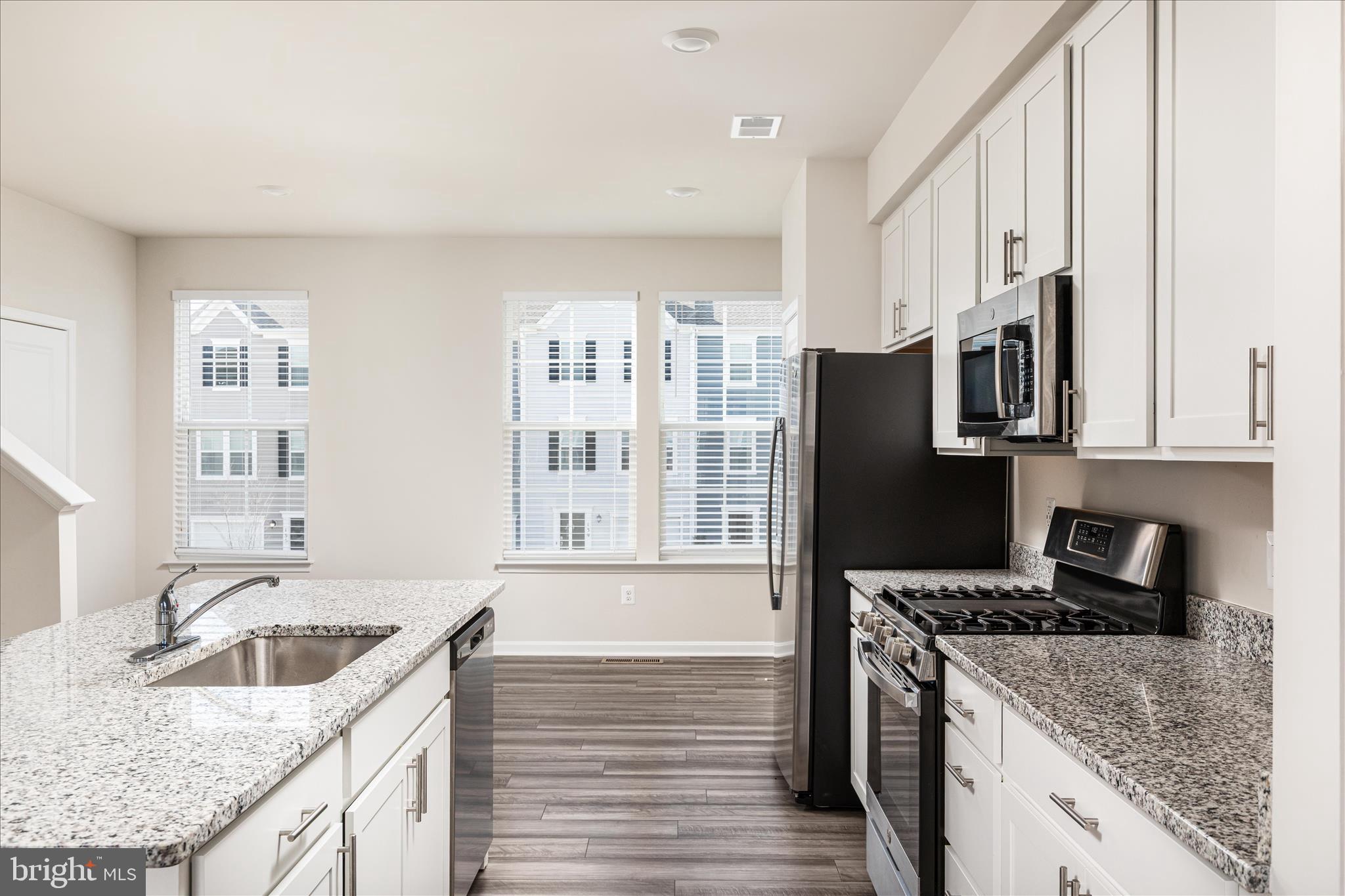 SENSENY VILLAGE - Residential Lease