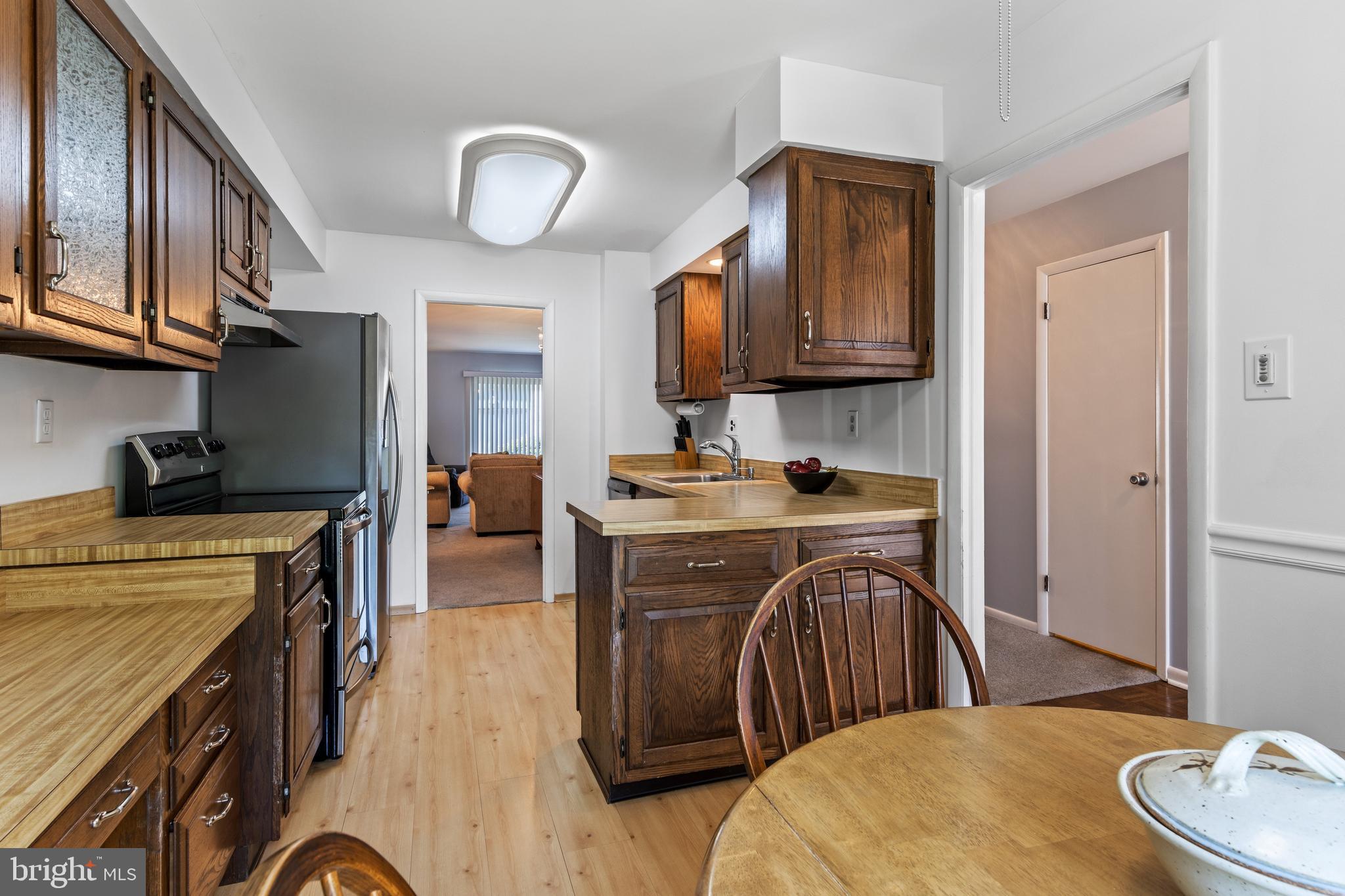 PUTNAM VIL - Residential