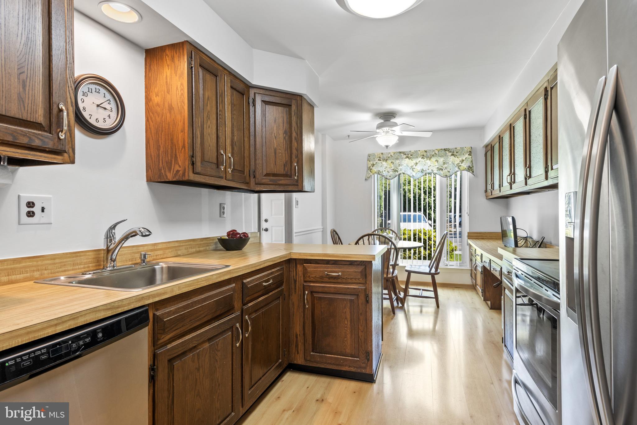 PUTNAM VIL - Residential