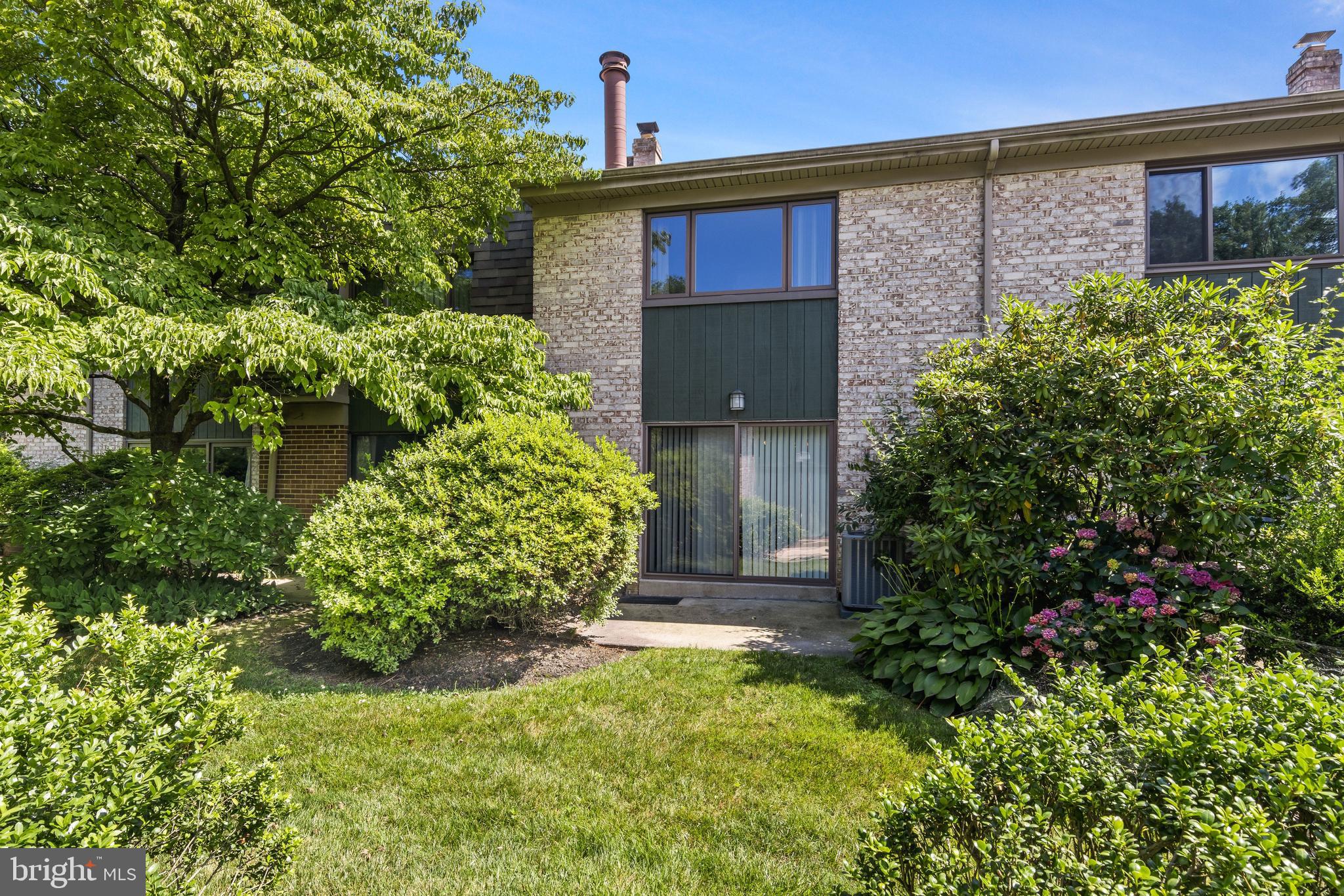 PUTNAM VIL - Residential