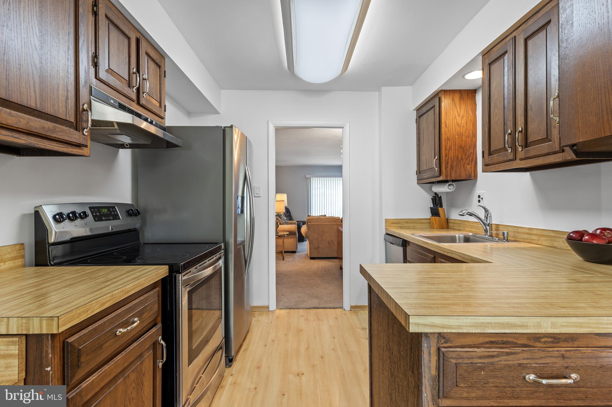 PUTNAM VIL - Residential