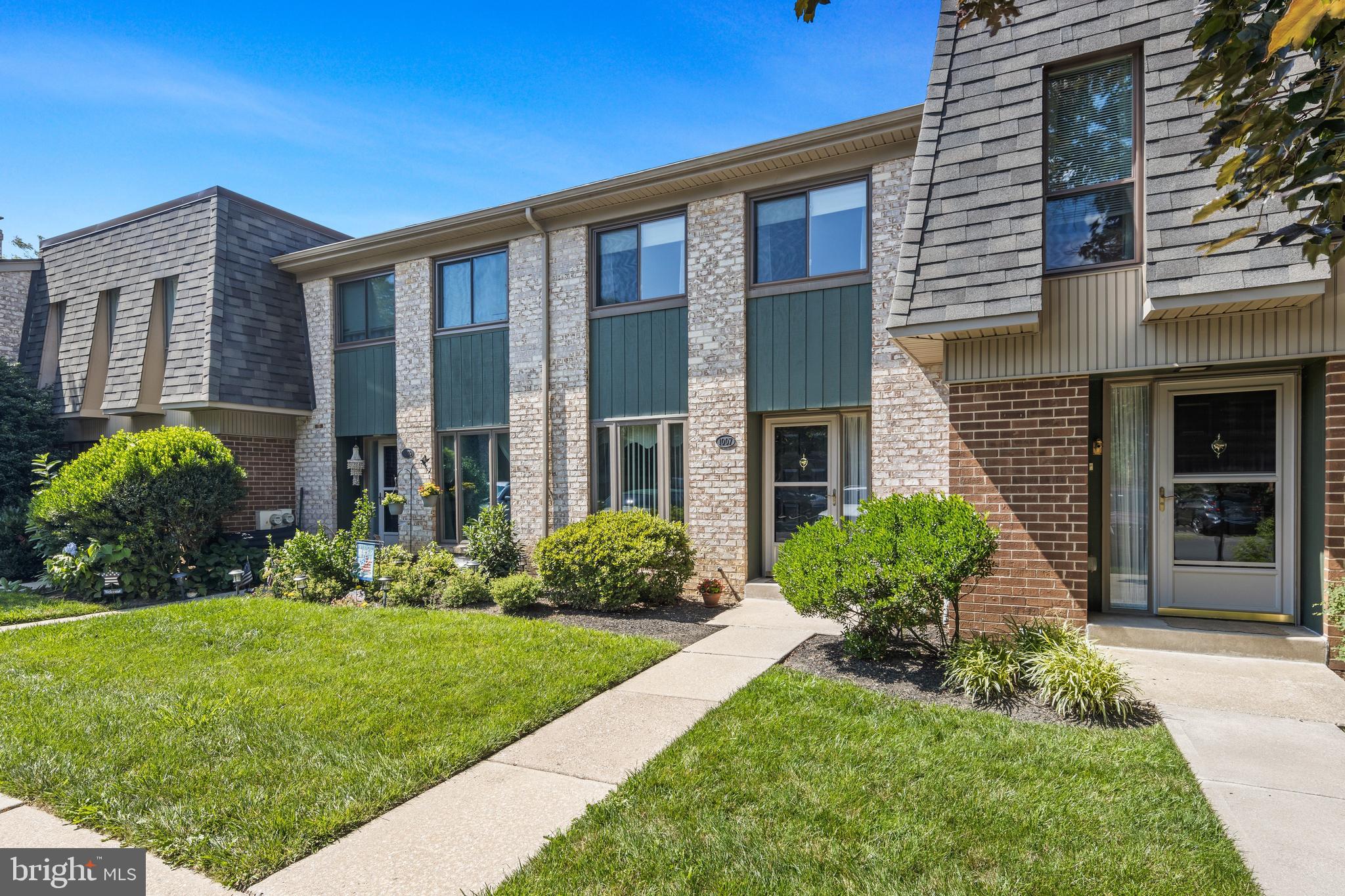 PUTNAM VIL - Residential