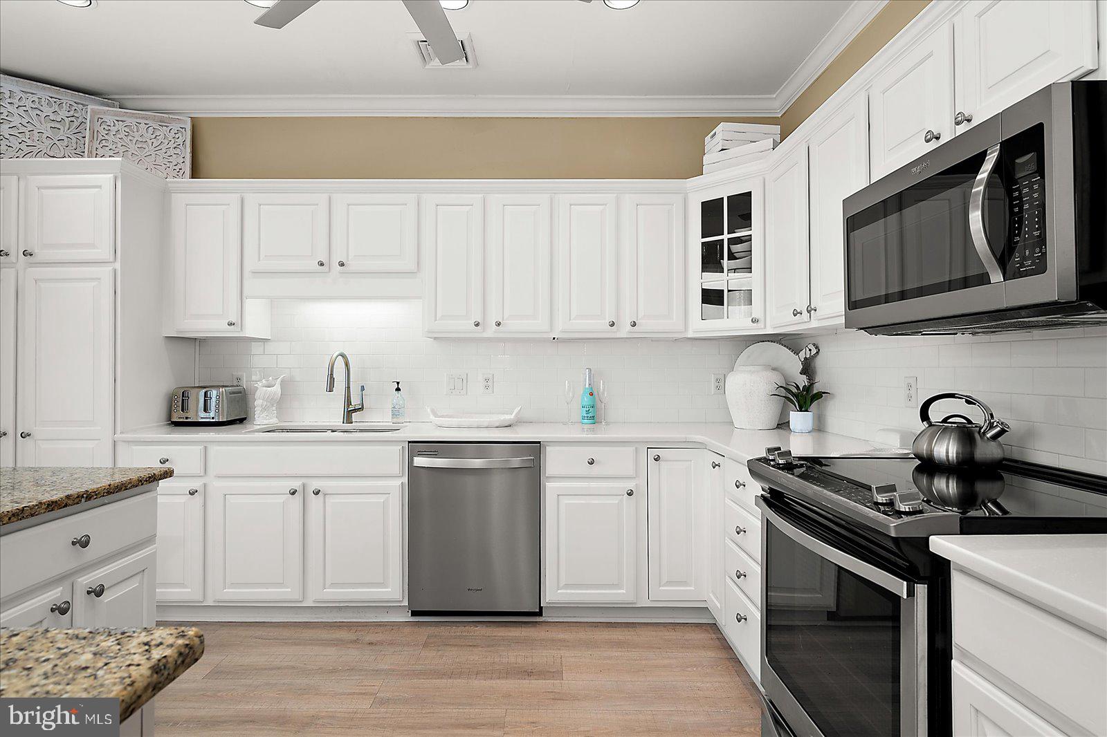 STONE HARBOR - Residential