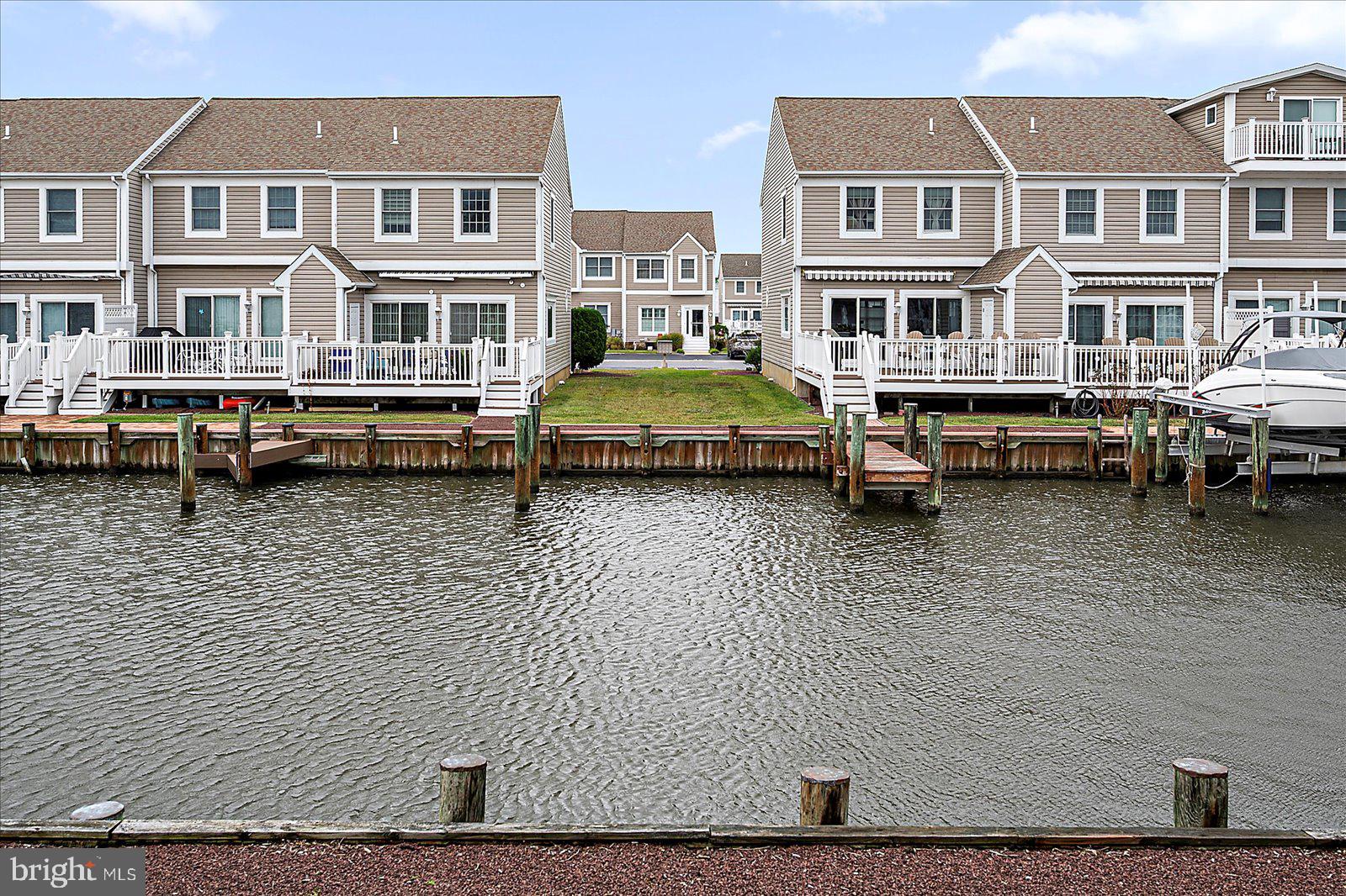 STONE HARBOR - Residential