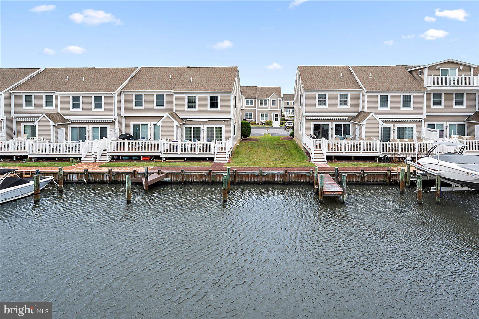 STONE HARBOR - Residential