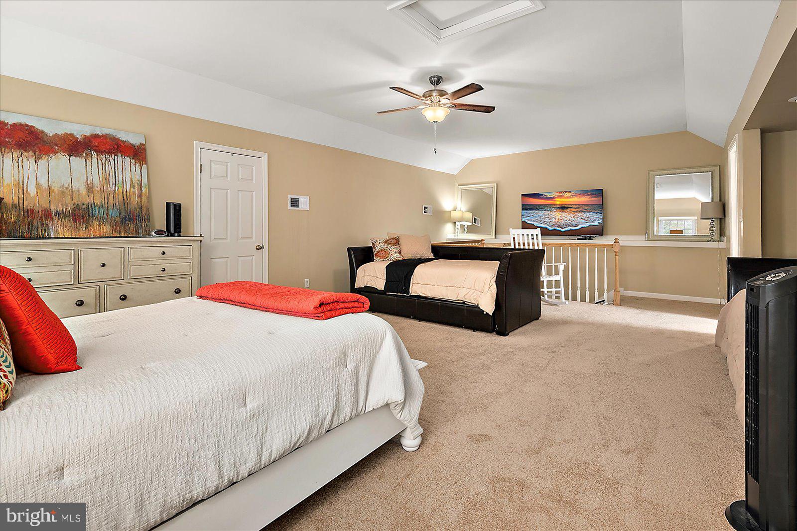 STONE HARBOR - Residential