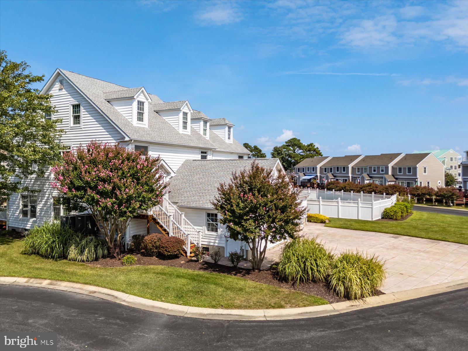STONE HARBOR - Residential