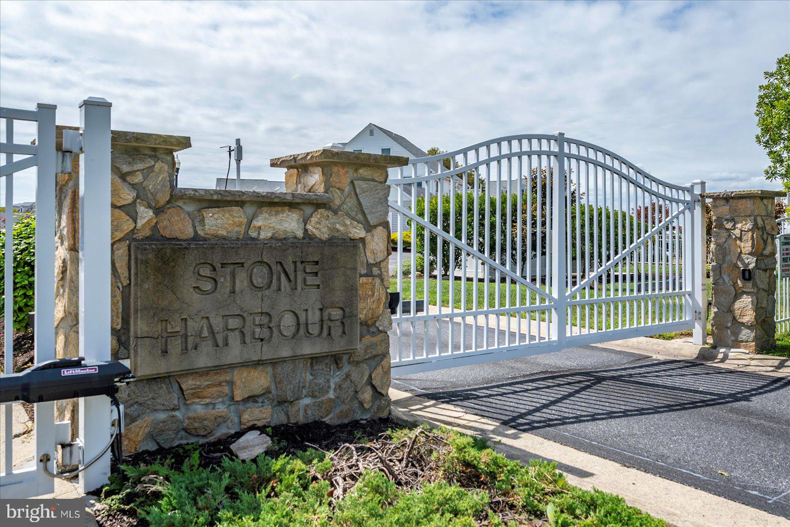 STONE HARBOR - Residential