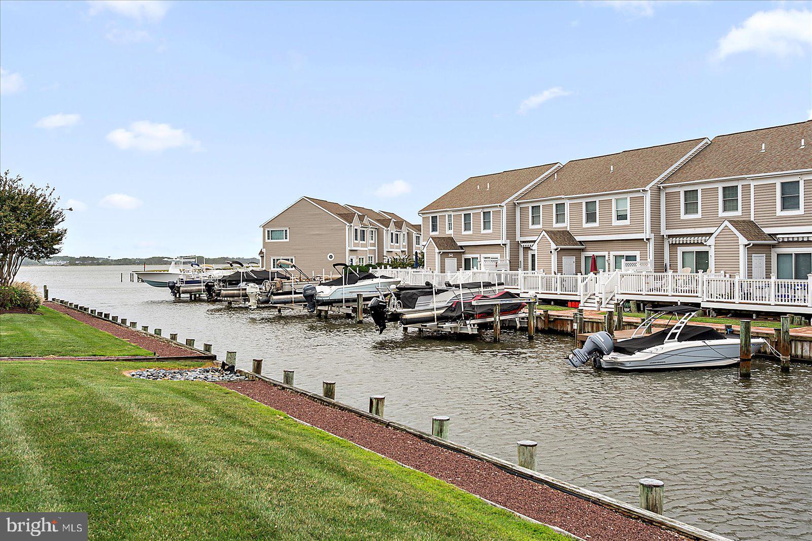 STONE HARBOR - Residential