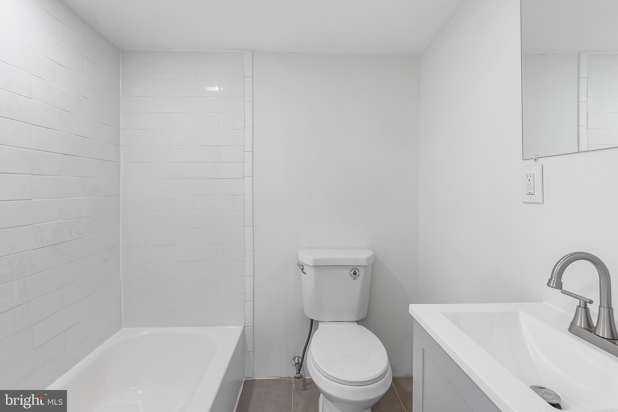 GRADUATE HOSPITAL - Residential Lease