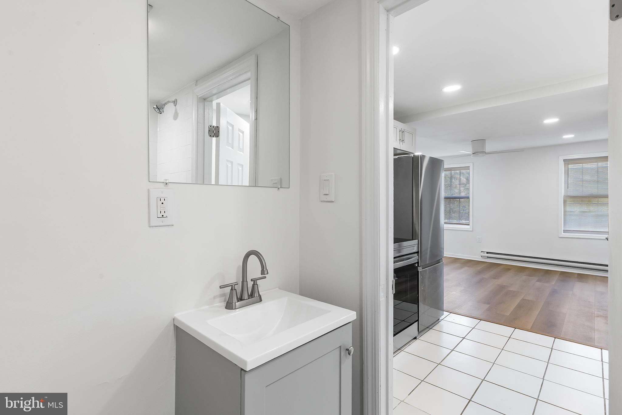 GRADUATE HOSPITAL - Residential Lease