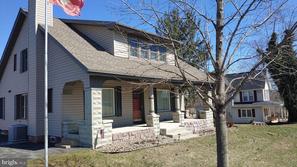 Photo of 268 W Main Street, REINHOLDS, PA 17569 (MLS # PALA2066052)