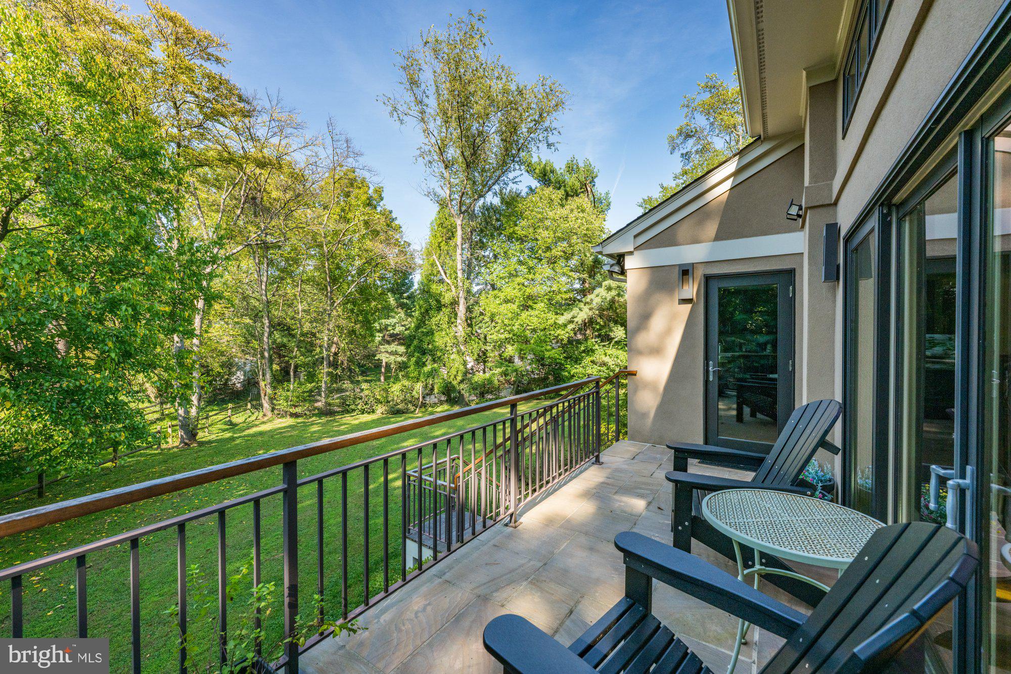 CLEARVIEW MANOR - Residential