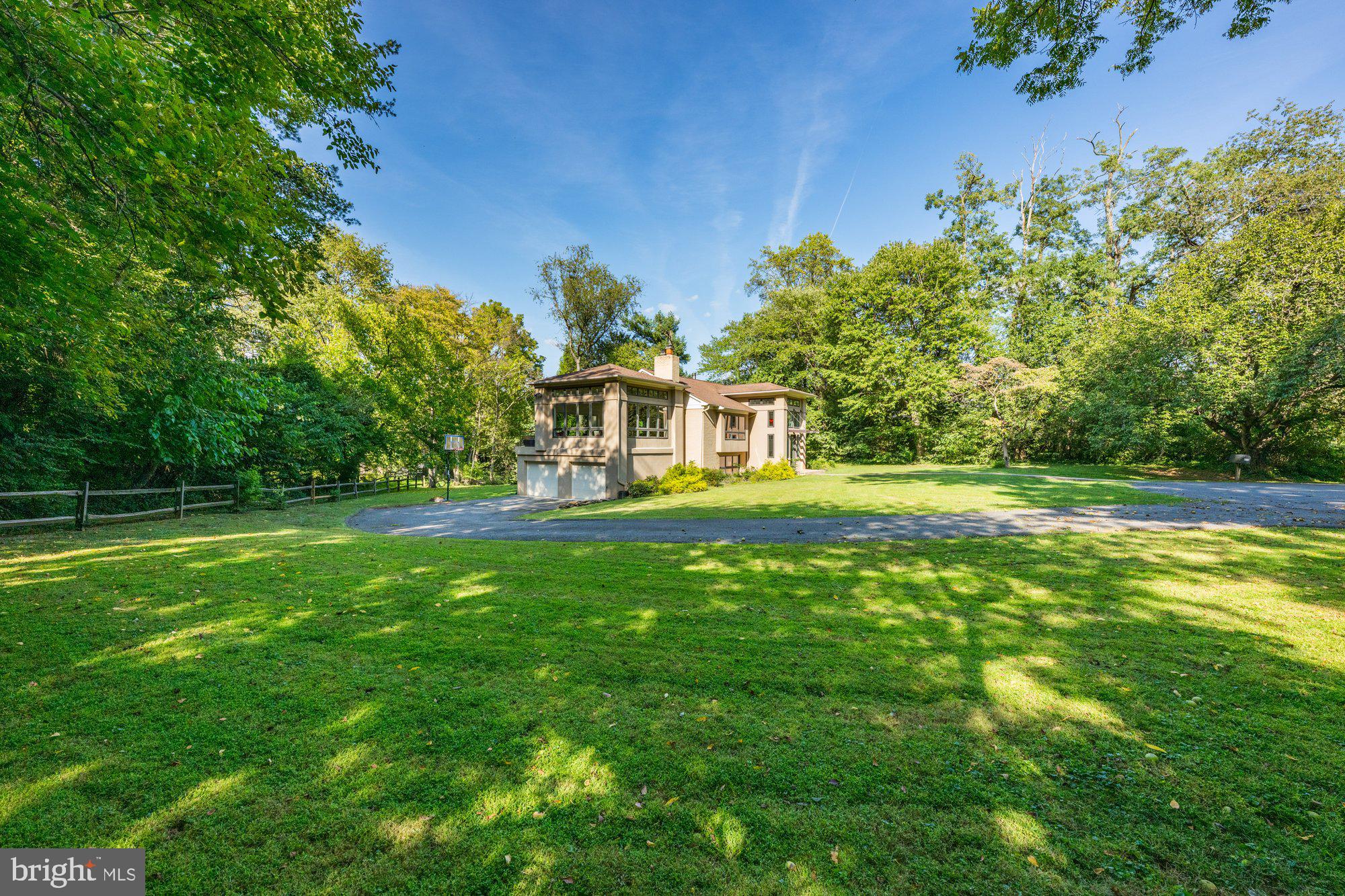 CLEARVIEW MANOR - Residential