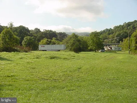 MLS: VAWR2011290