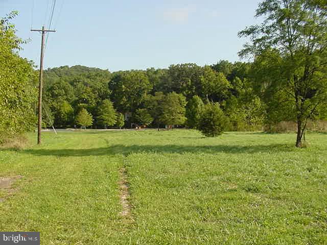 1743 & 1759 DISMAL HOLLOW RD
