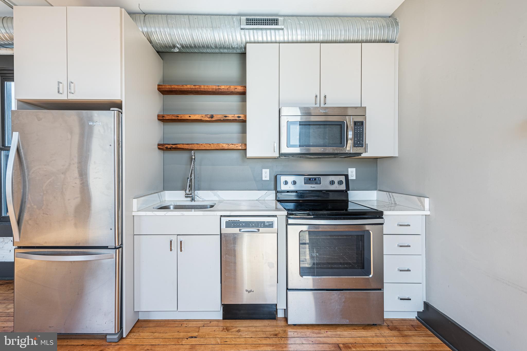 CANTON - Commercial Lease