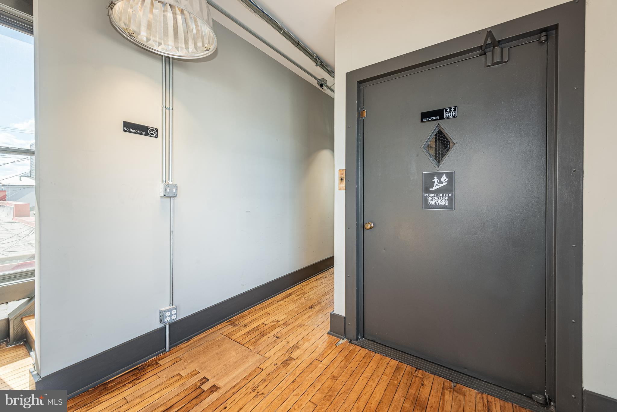 CANTON - Commercial Lease