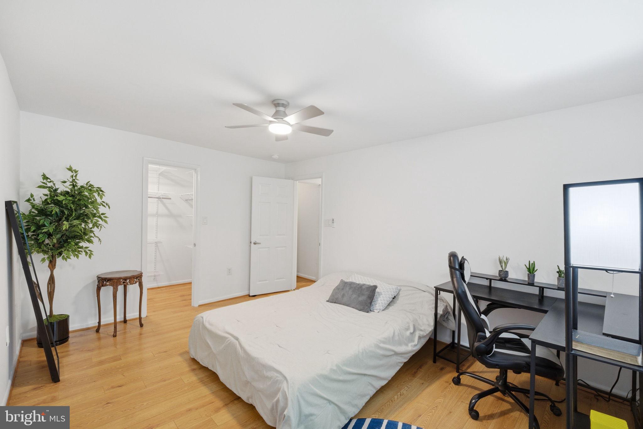 FAIRFIELD COMMONS - Residential
