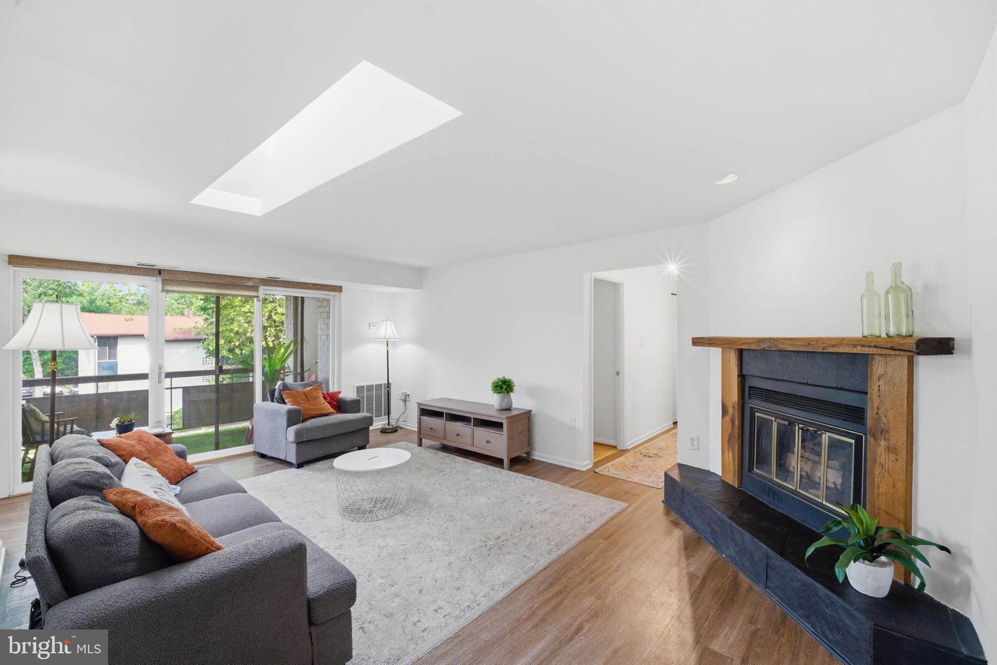 FAIRFIELD COMMONS - Residential